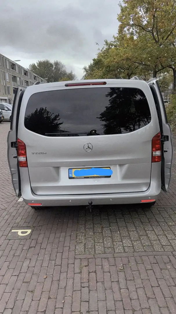 Mercedes-Benz V Mercedes-Benz V-Klasse 220d Avantgarde Gris - 2