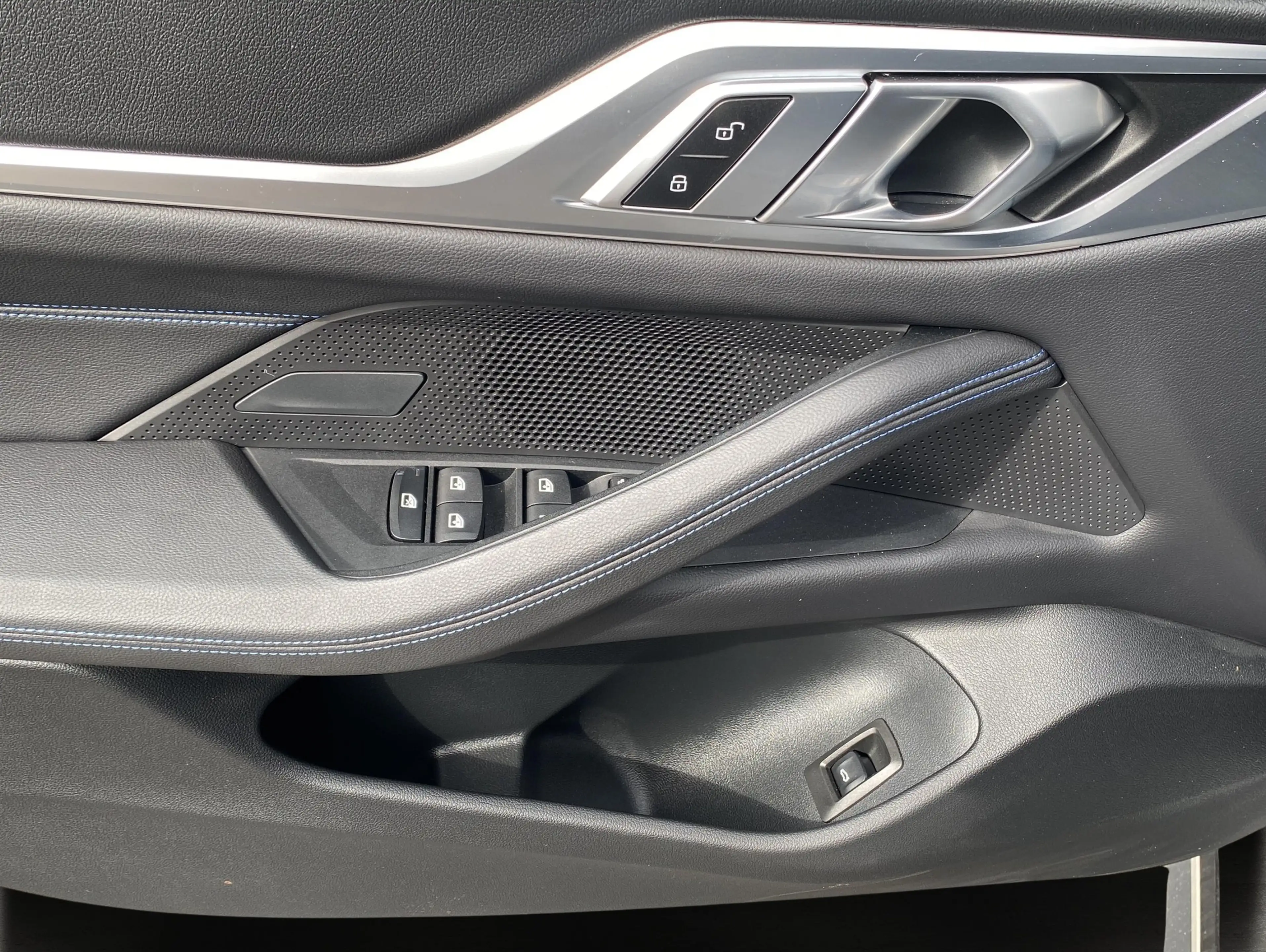 BMW 430 i xDrive M Sport*HeadUp*Glasdach* — photo 8