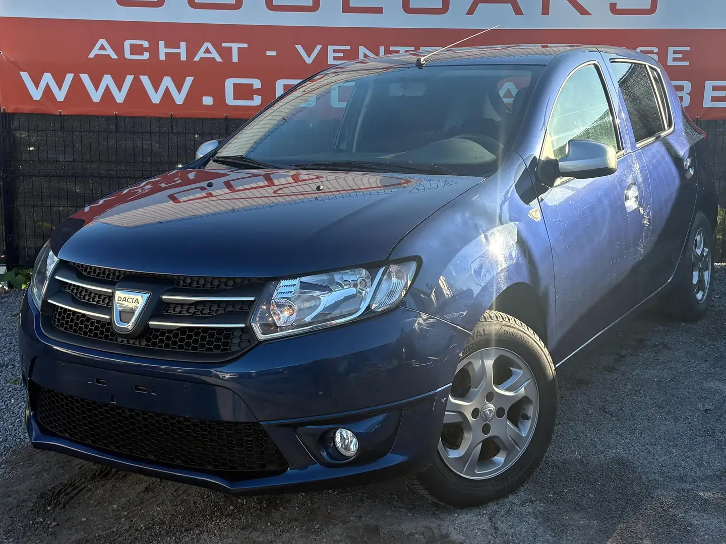 Dacia Sandero 1.2i Anniversary - GARANTIE 1AN - Bleu - 1