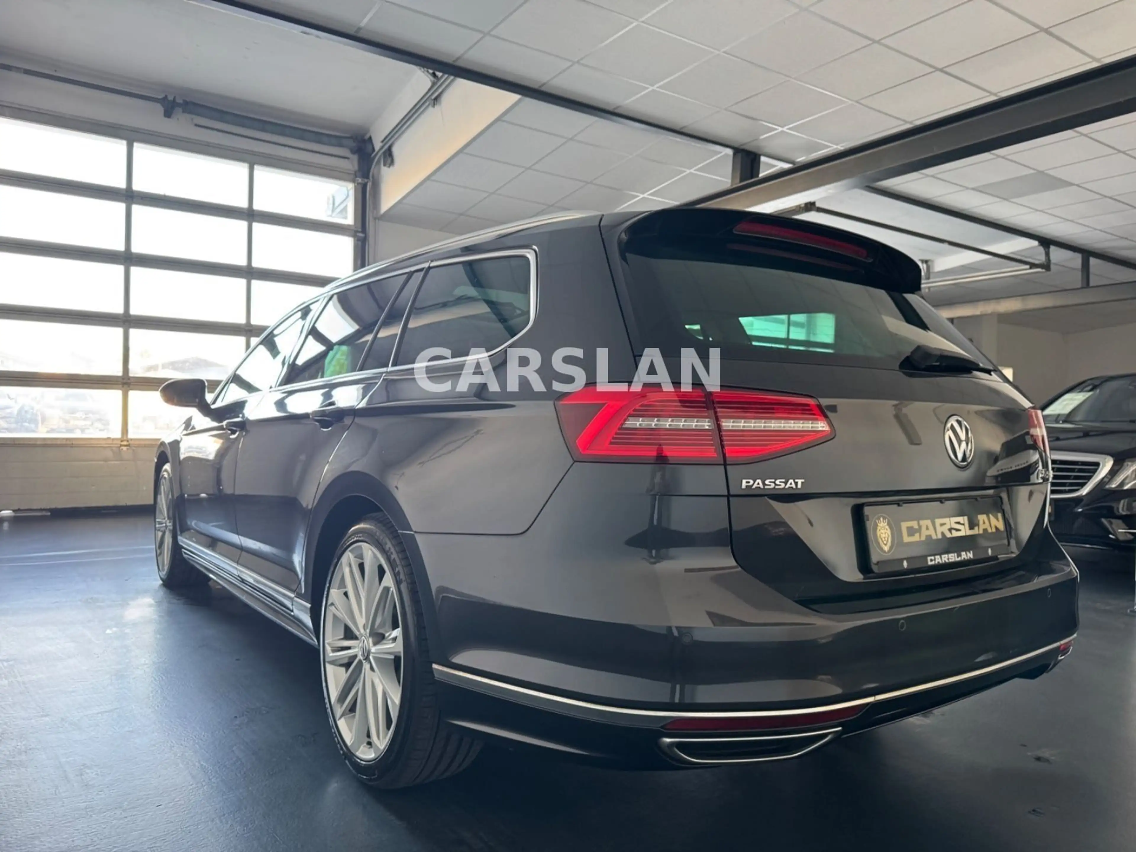 Volkswagen Passat Variant 2.0 TSI R LINE HIGHLINE VIRTUAL — photo 13