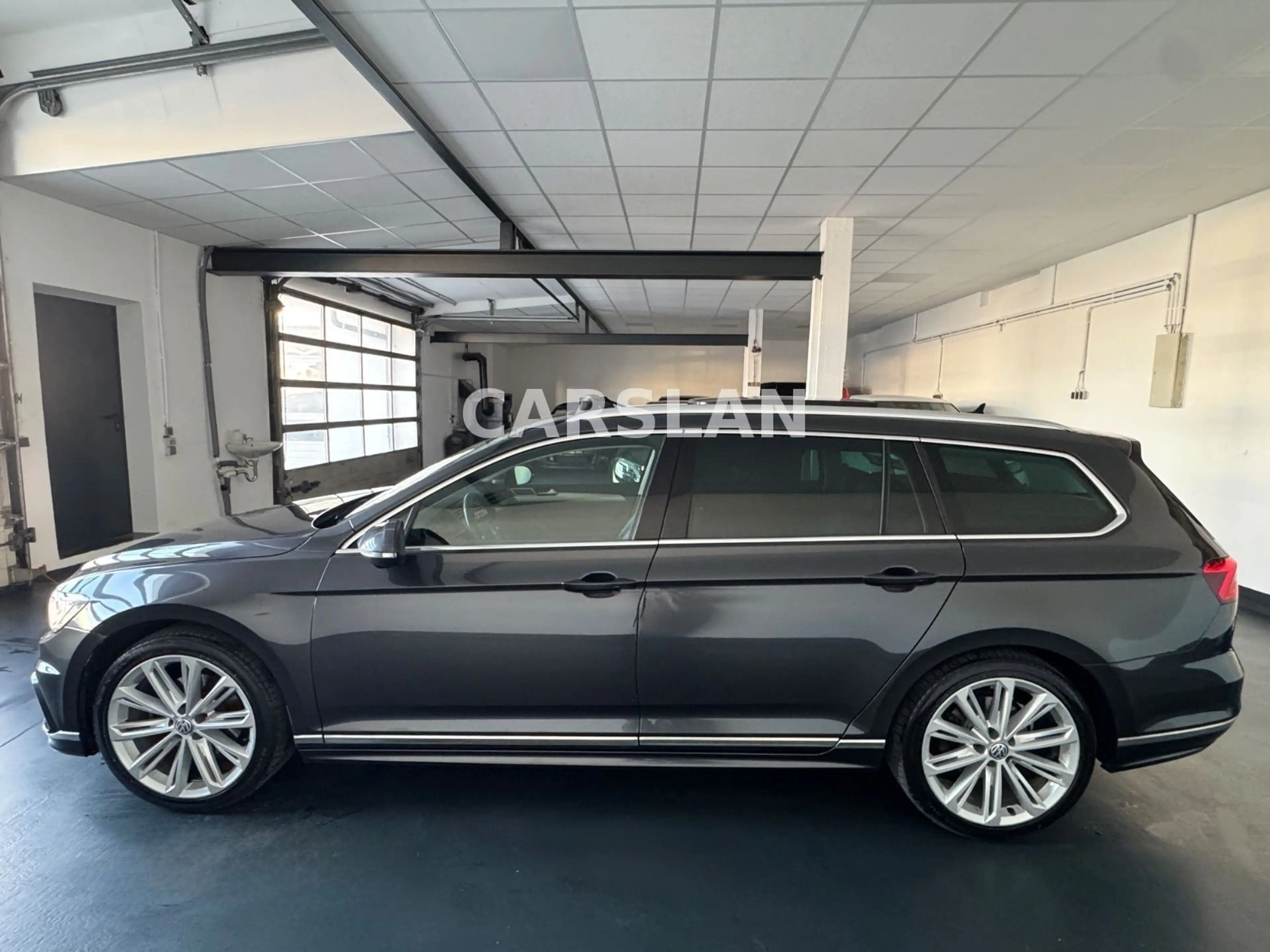 Volkswagen Passat Variant 2.0 TSI R LINE HIGHLINE VIRTUAL — photo 9