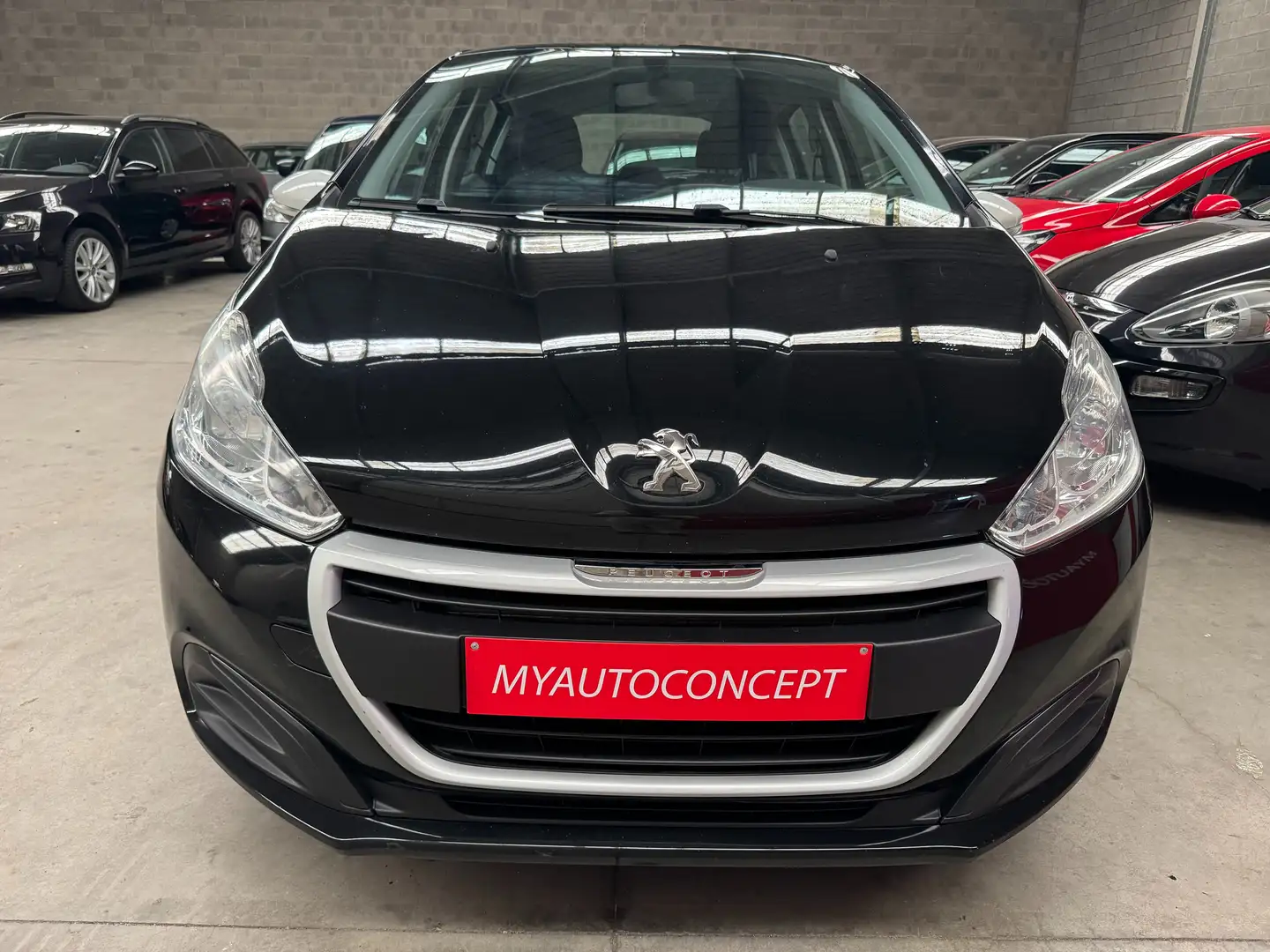 Peugeot 208 1.2i  Like Noir - 2