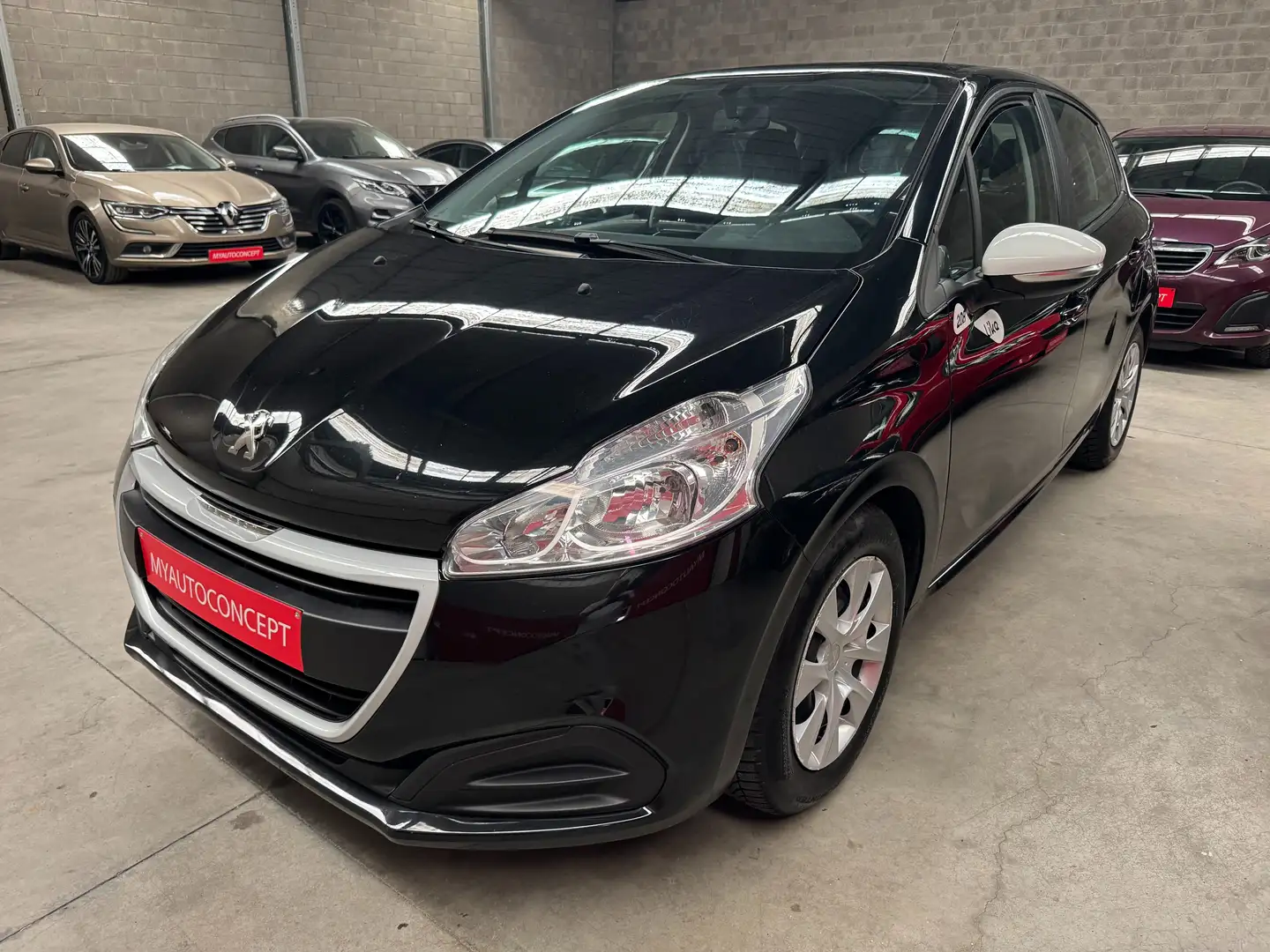 Peugeot 208 1.2i  Like Noir - 1