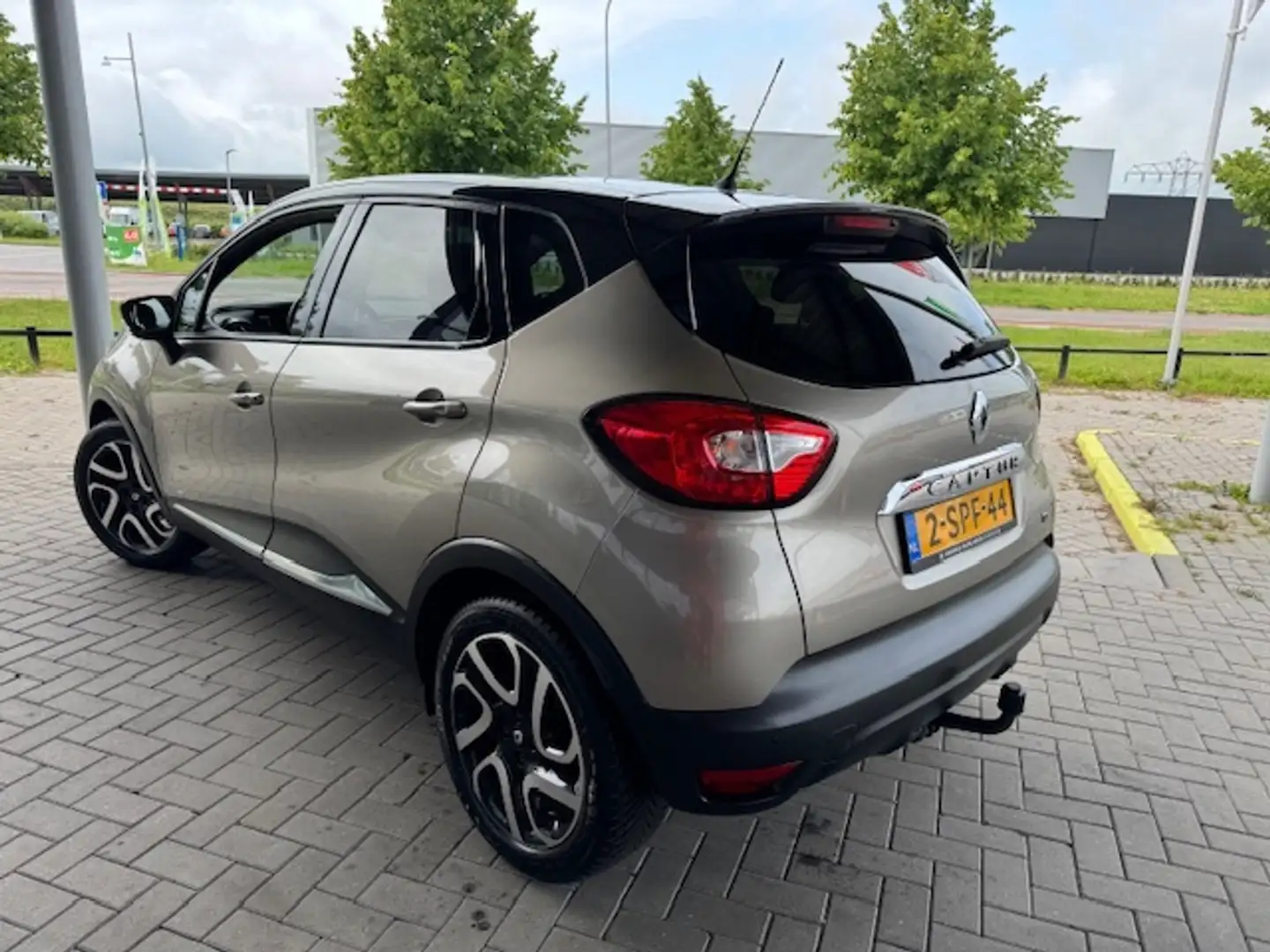 Renault Captur 0.9 TCe DYNAMIQUE + ECC/CAMERA/CRUISE/NAVI/PDC/LMV Bruin - 2