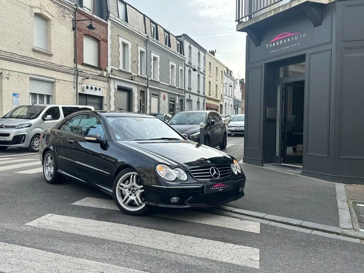 Mercedes-Benz CLK CLASSE COUPE 209 55 AMG A v8 5.4 / ENTRETIEN / TOIT PANORAMIQUE / SIEGE CHAUFFANT Schwarz - 1