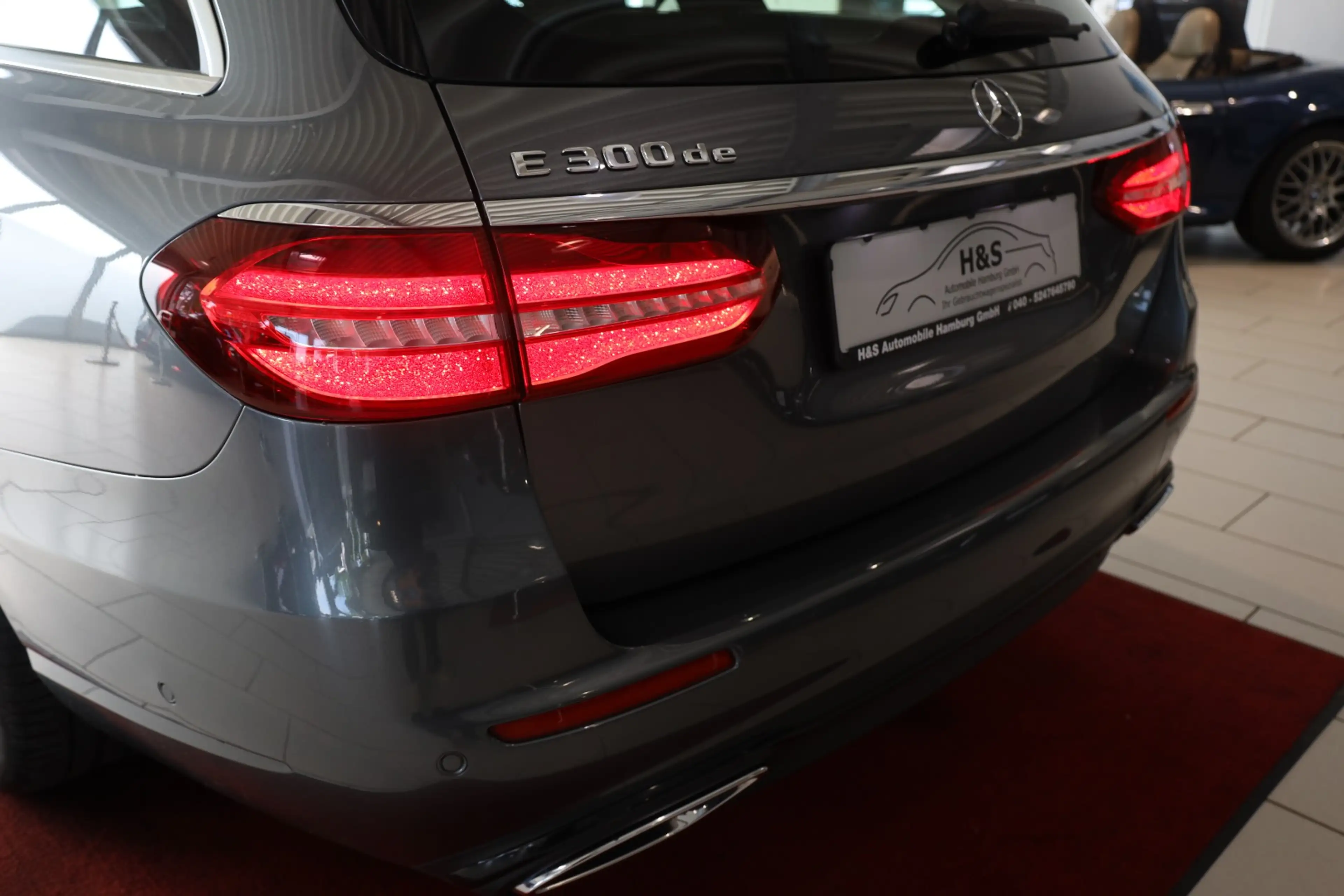 Mercedes-Benz E 300 de Avantgarde *AHK*NAVI*Schiebedach — photo 4