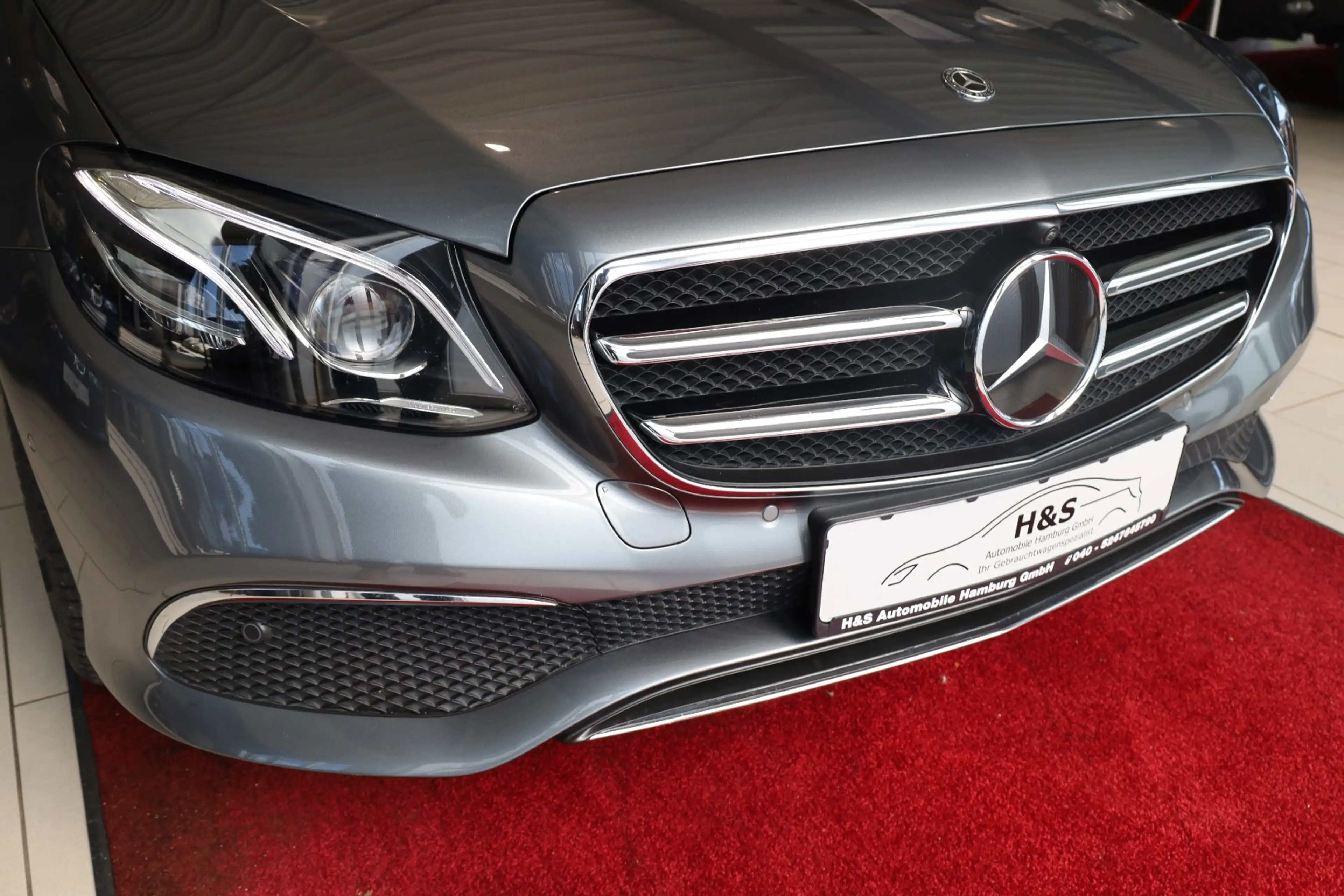 Mercedes-Benz E 300 de Avantgarde *AHK*NAVI*Schiebedach — photo 9