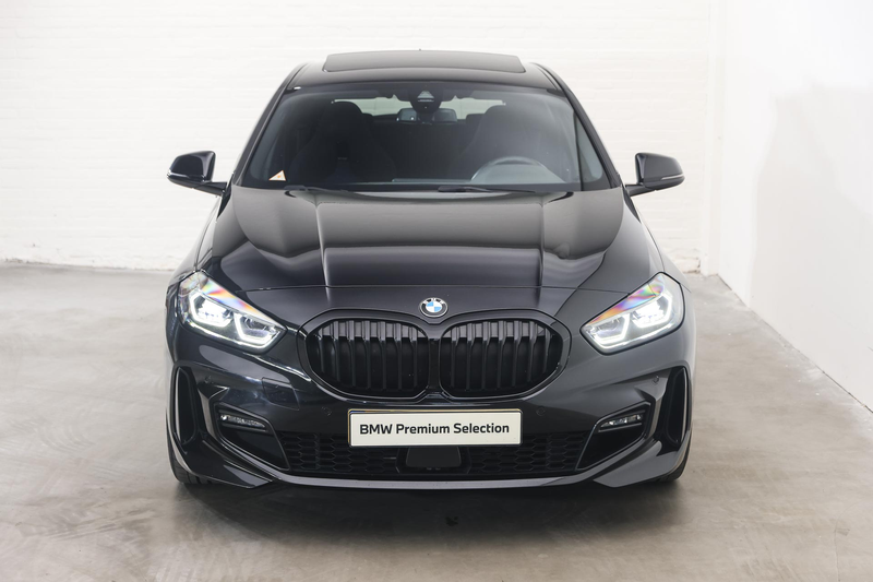 BMW 120 1 Serie 120i M Sport Automaat / Trekhaak / Panoram — photo 6