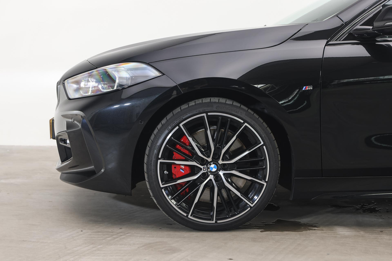 BMW 120 1 Serie 120i M Sport Automaat / Trekhaak / Panoram — photo 5