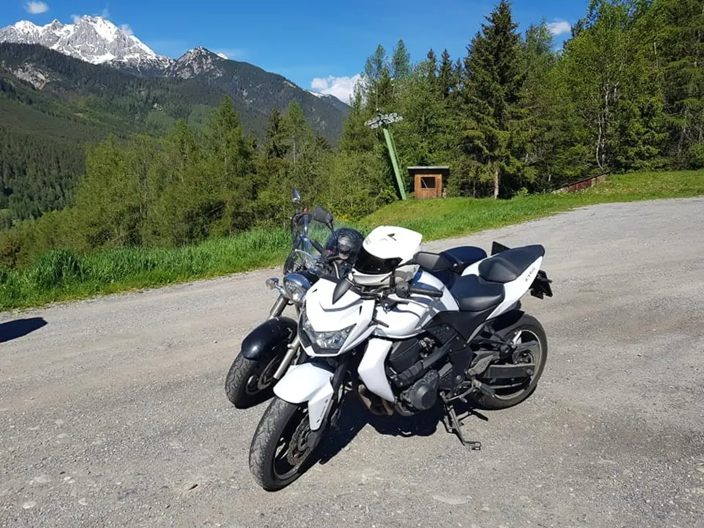 Kawasaki Z 750 Alb - 2