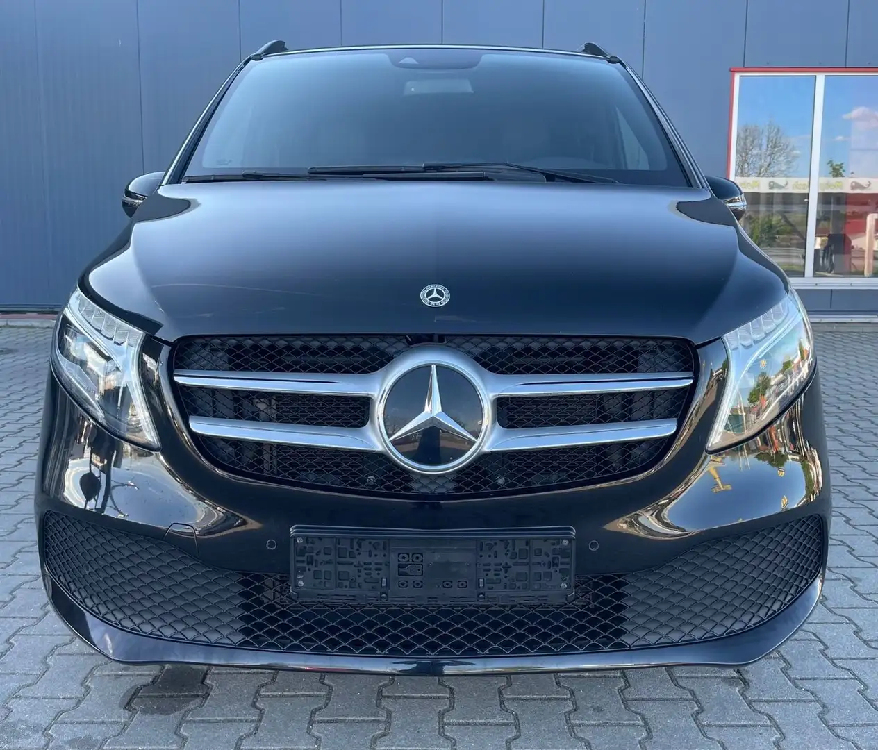Mercedes-Benz V 250 d AVANTGARDE *EXTRALANG*LEDER*8 Sitze*LED Zwart - 2