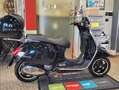 Vespa GTS 300 Super Zwart - thumbnail 1