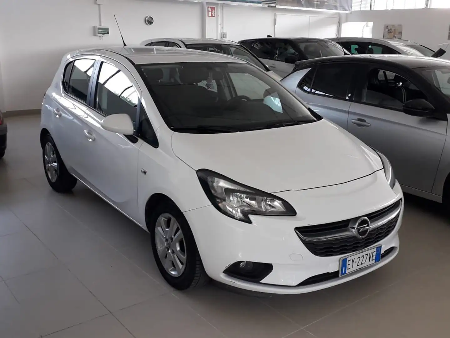 Opel Corsa 1.3 cdti 5p Blanc - 1