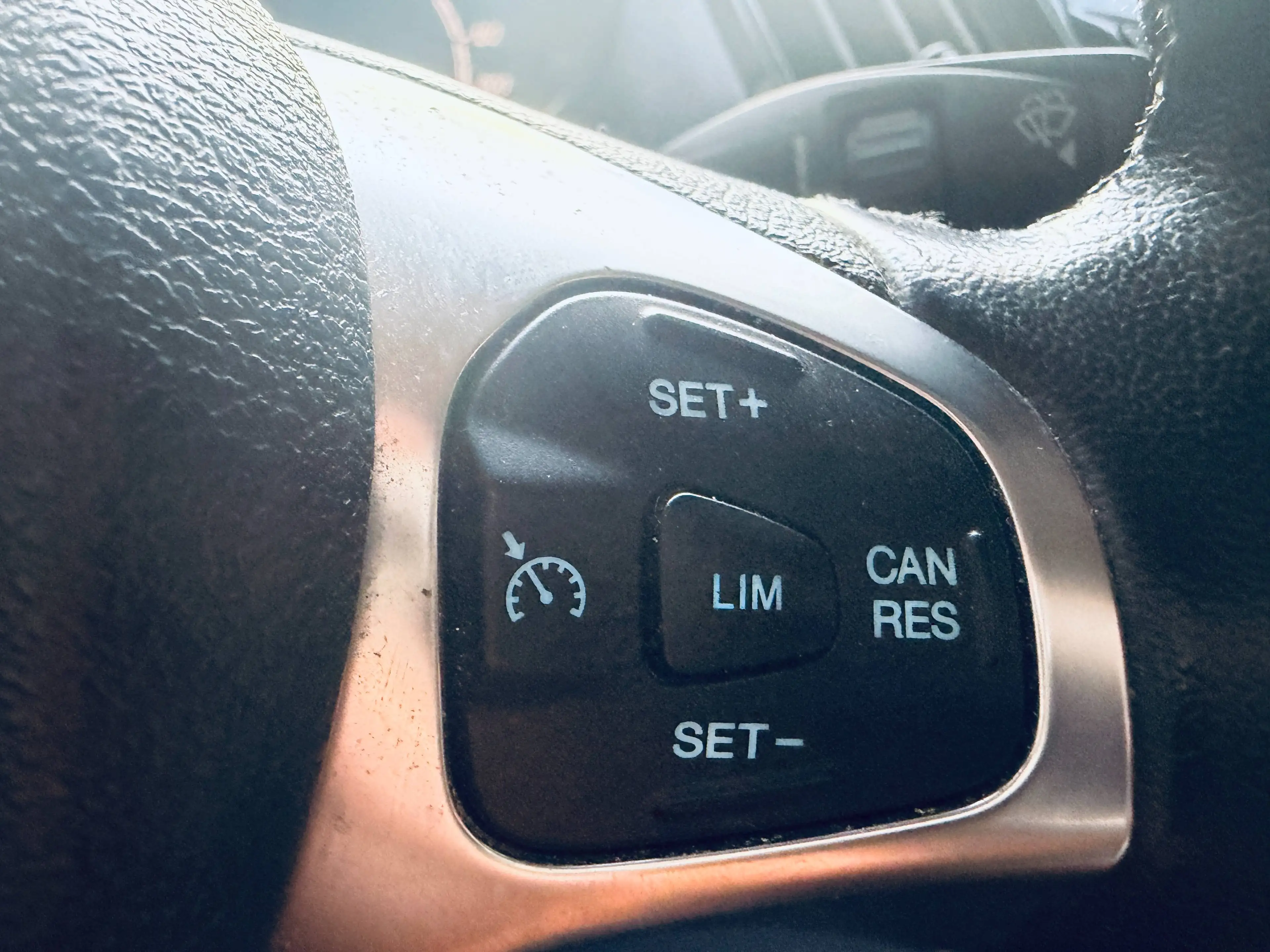 Ford Tourneo Courier Titanium — photo 15