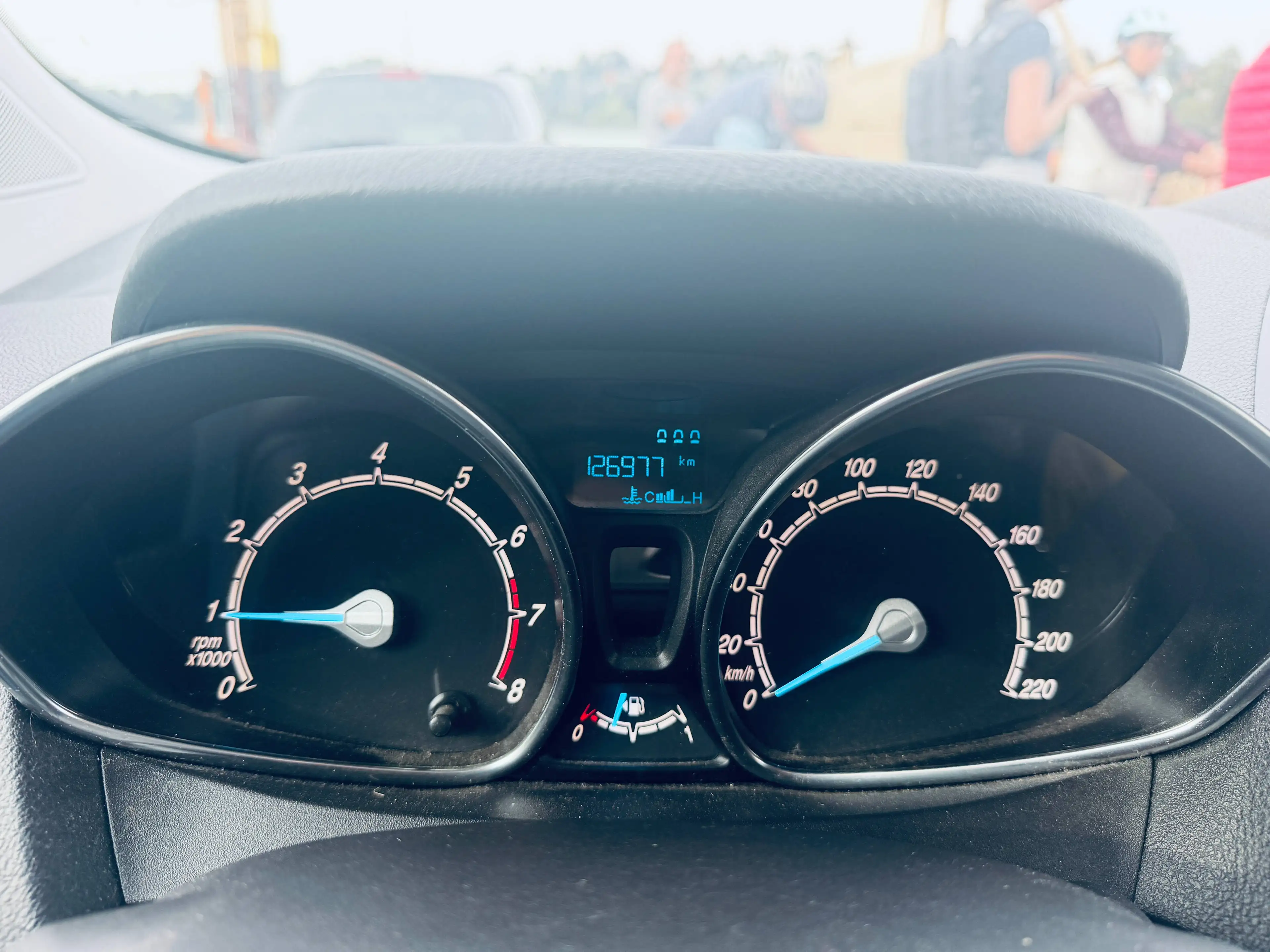 Ford Tourneo Courier Titanium — photo 11