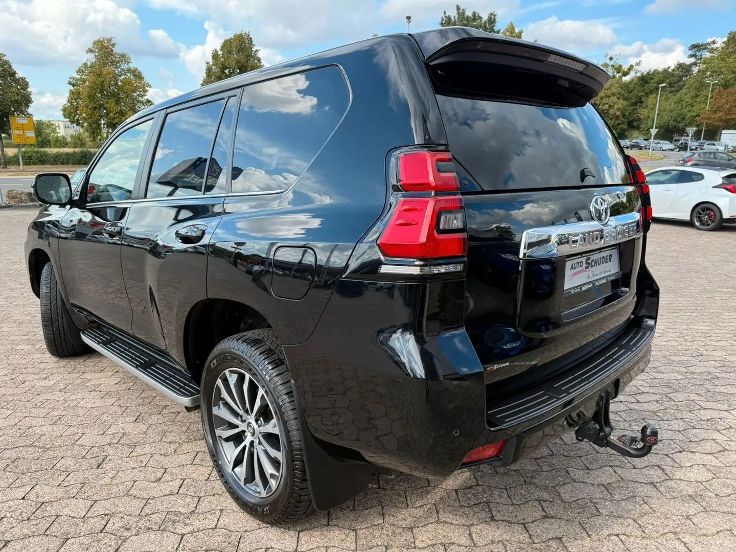 Toyota Land Cruiser Executive **LEDER** Noir - 2