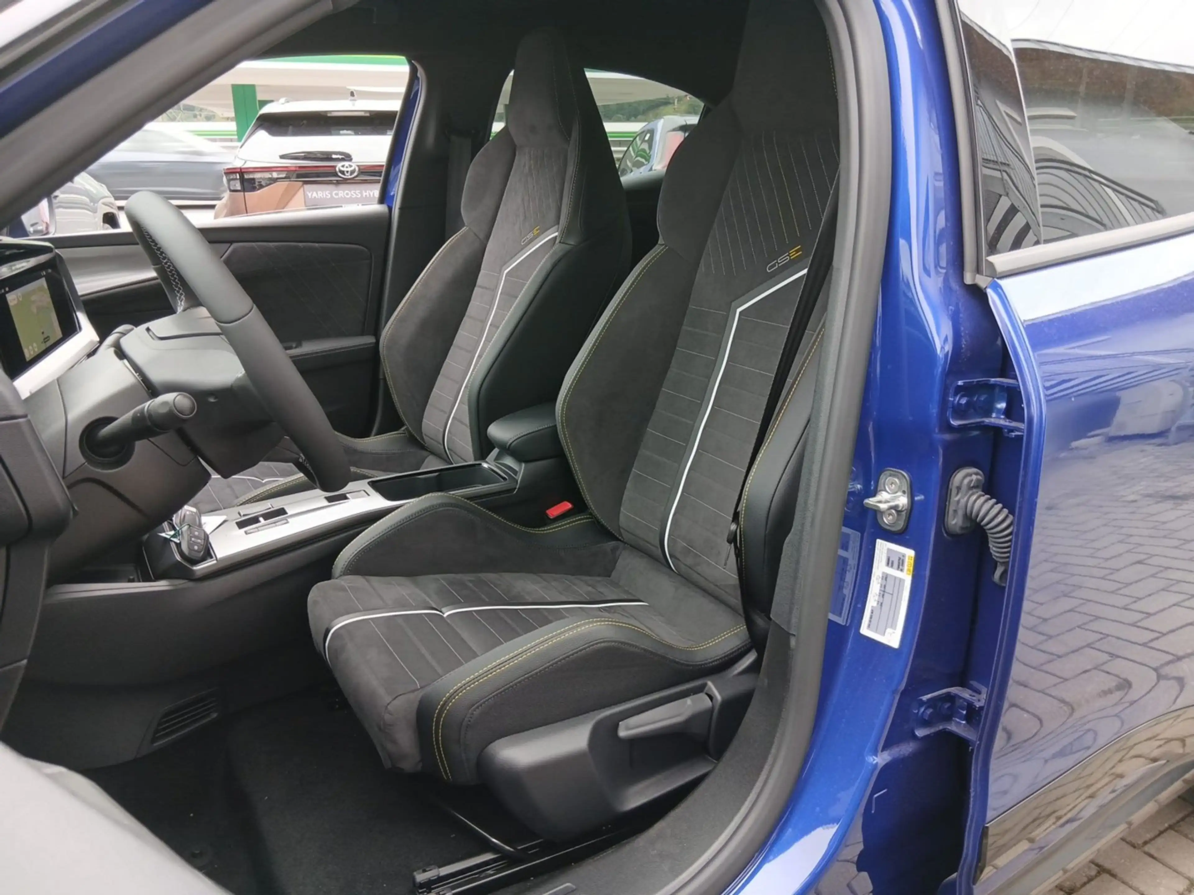Opel Mokka-E GSE Electric 281 PS ACC+Alcantara+LED+LM — photo 15