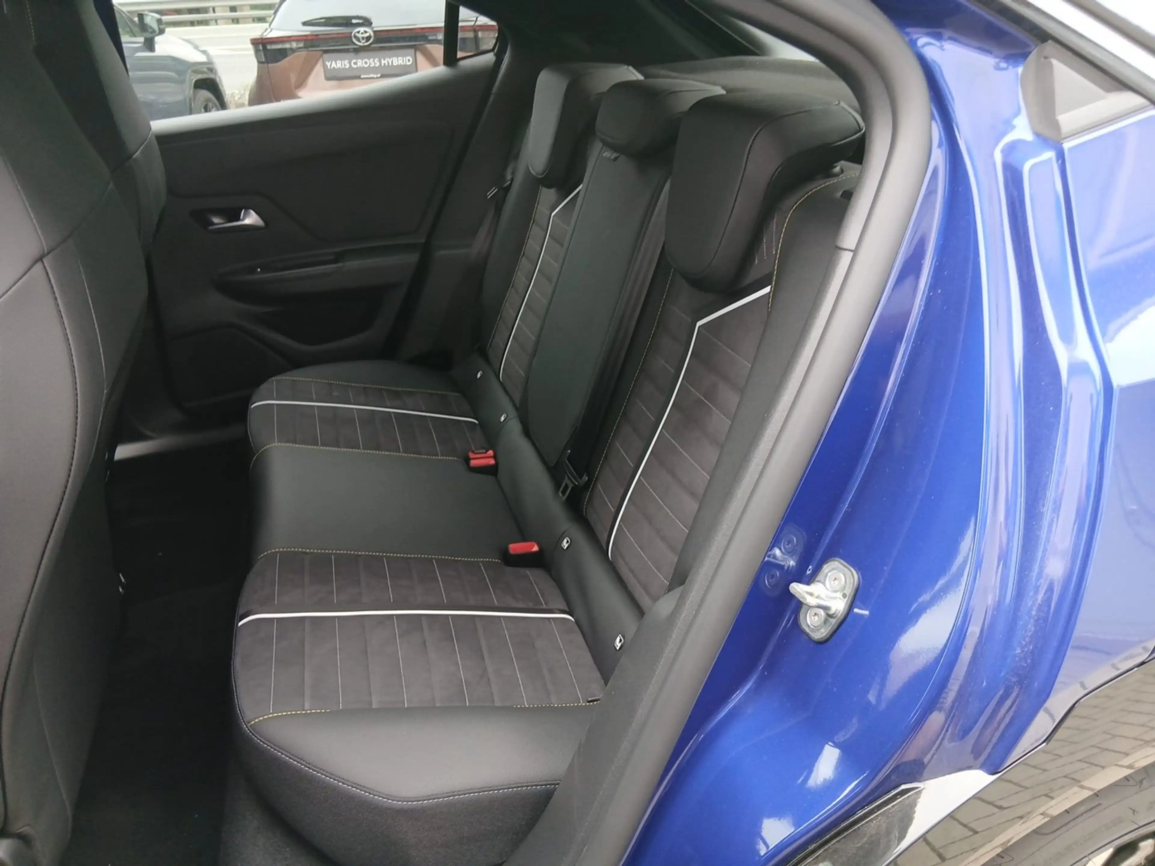 Opel Mokka-E GSE Electric 281 PS ACC+Alcantara+LED+LM — photo 14
