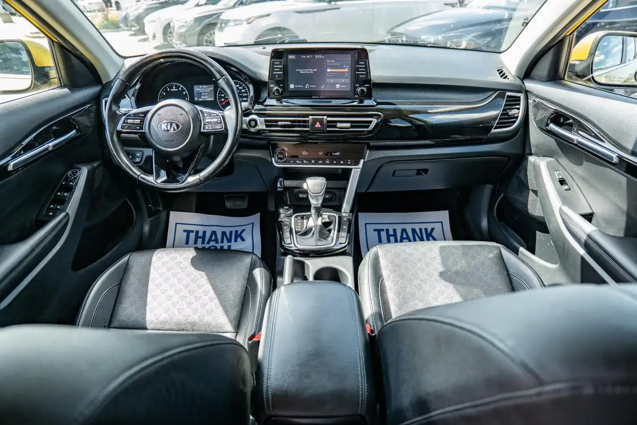 Kia Seltos снимка Kia Seltos