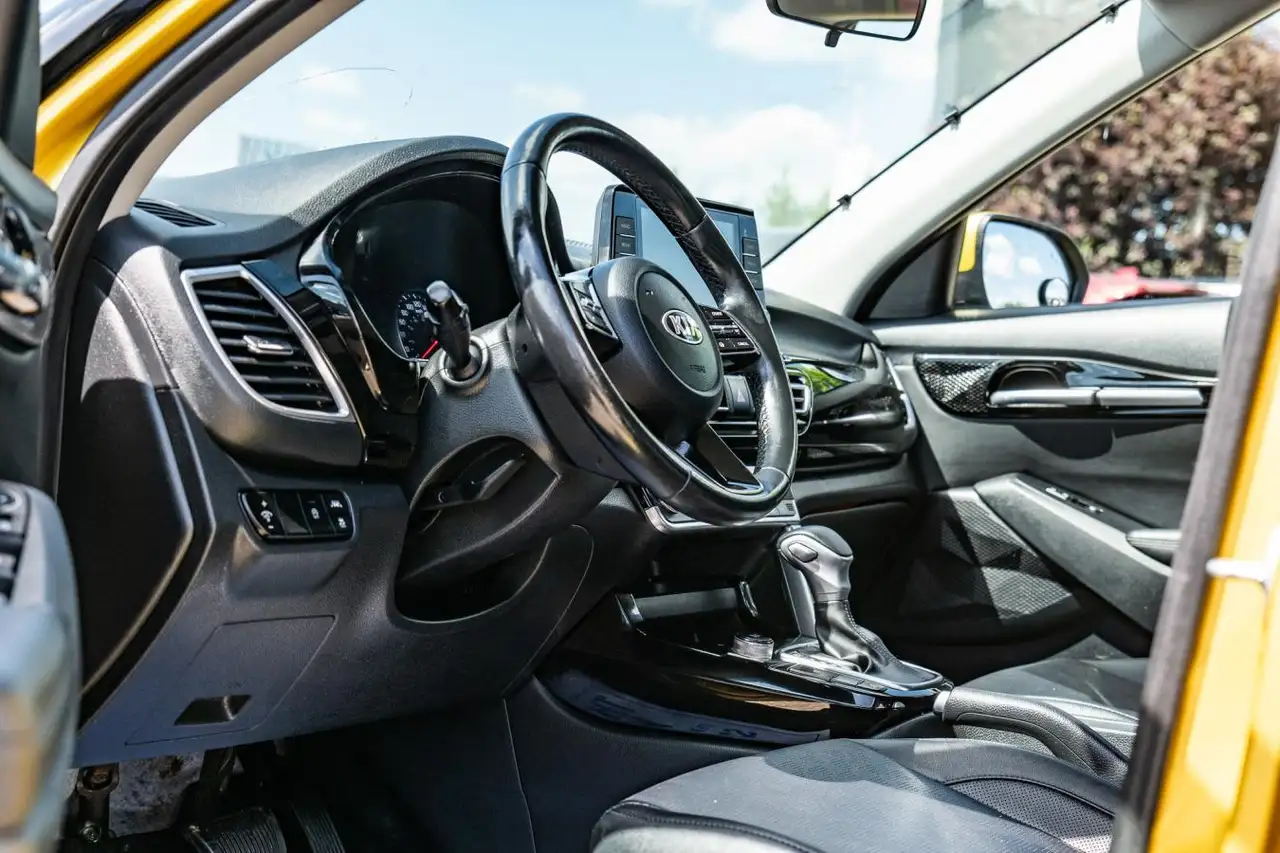 Kia Seltos снимка Kia Seltos