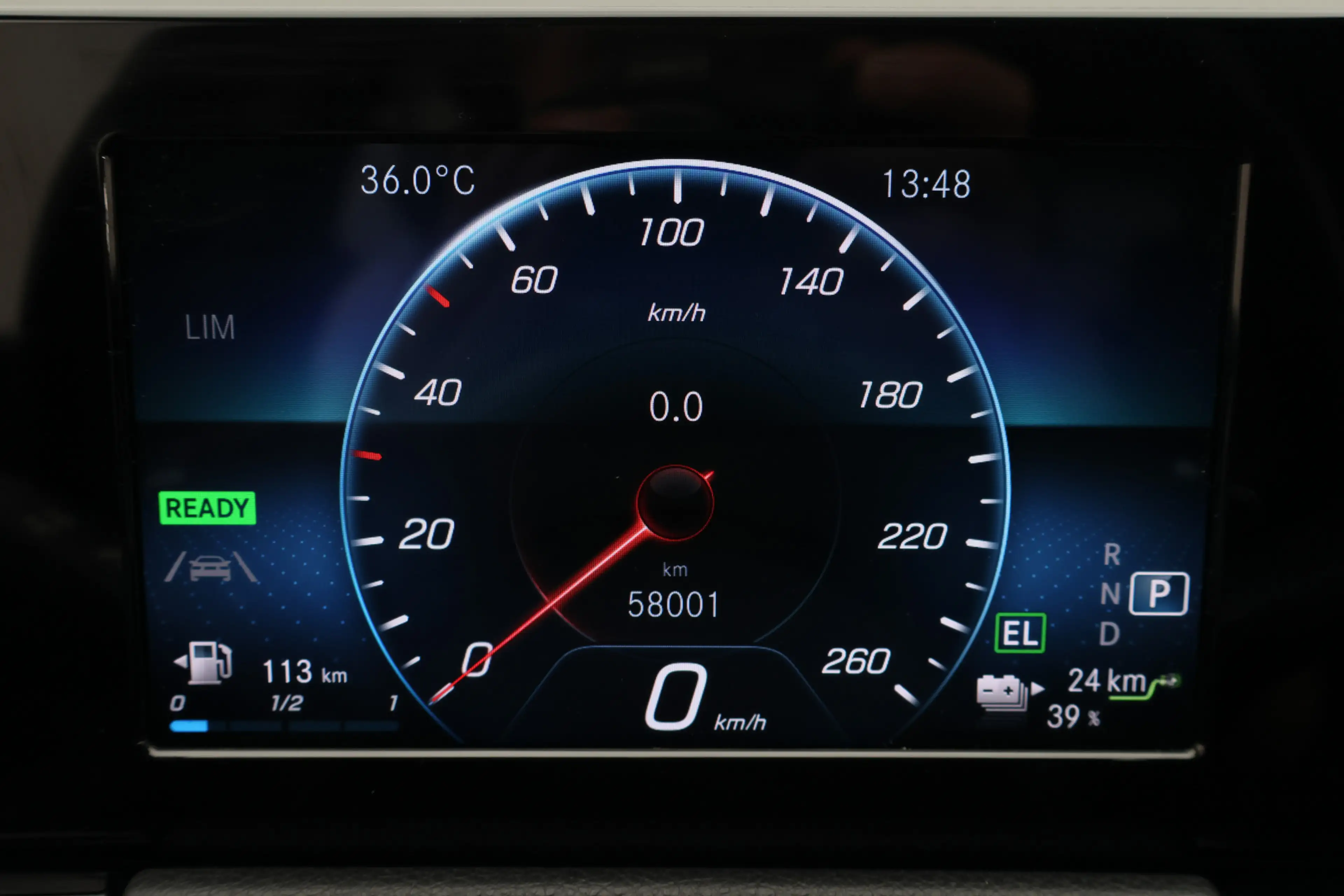 Mercedes-Benz B 250 e Business Line Camera, Cruise, Apple Carplay, LED — photo 4