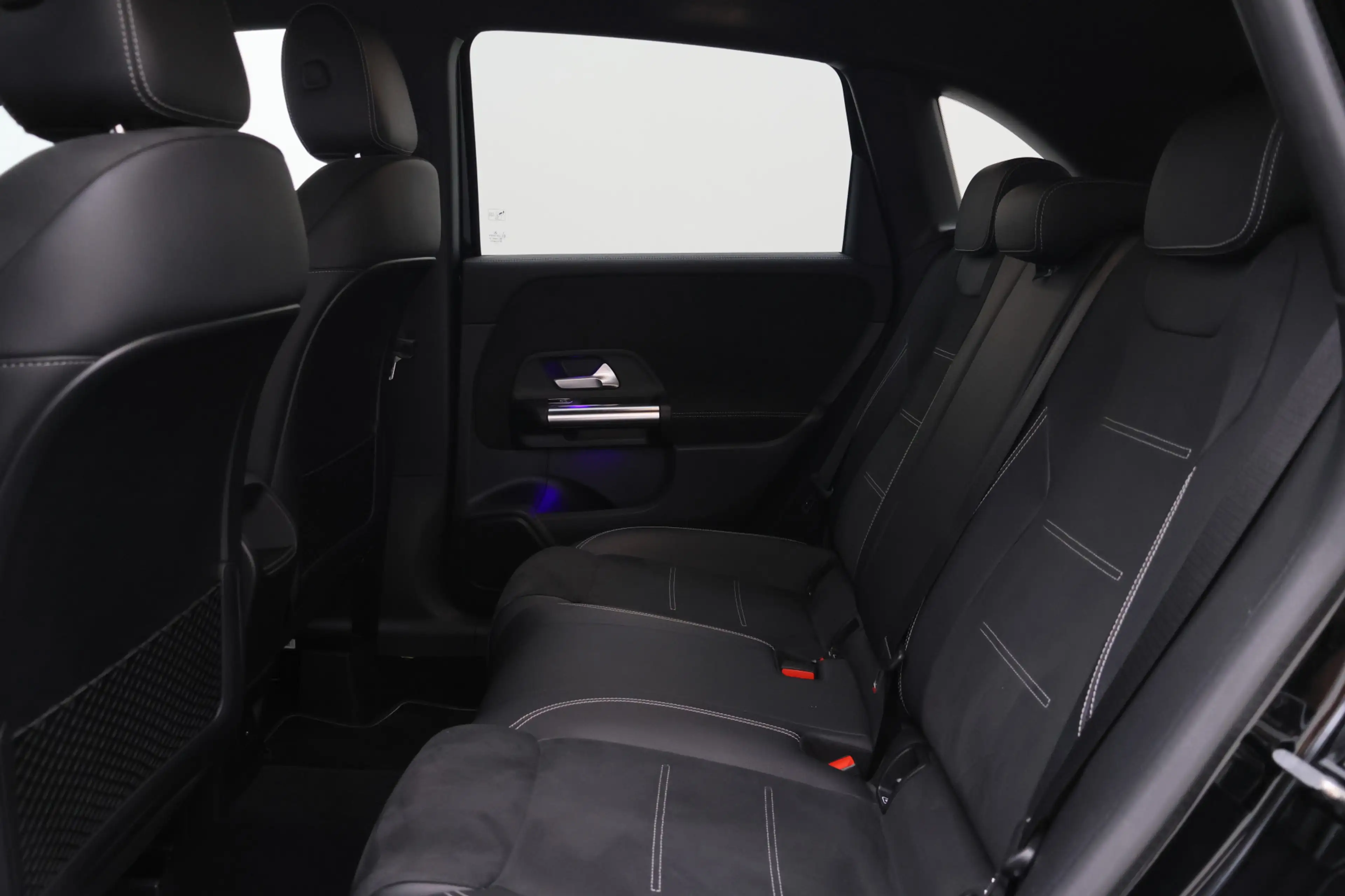 Mercedes-Benz B 250 e Business Line Camera, Cruise, Apple Carplay, LED — photo 11