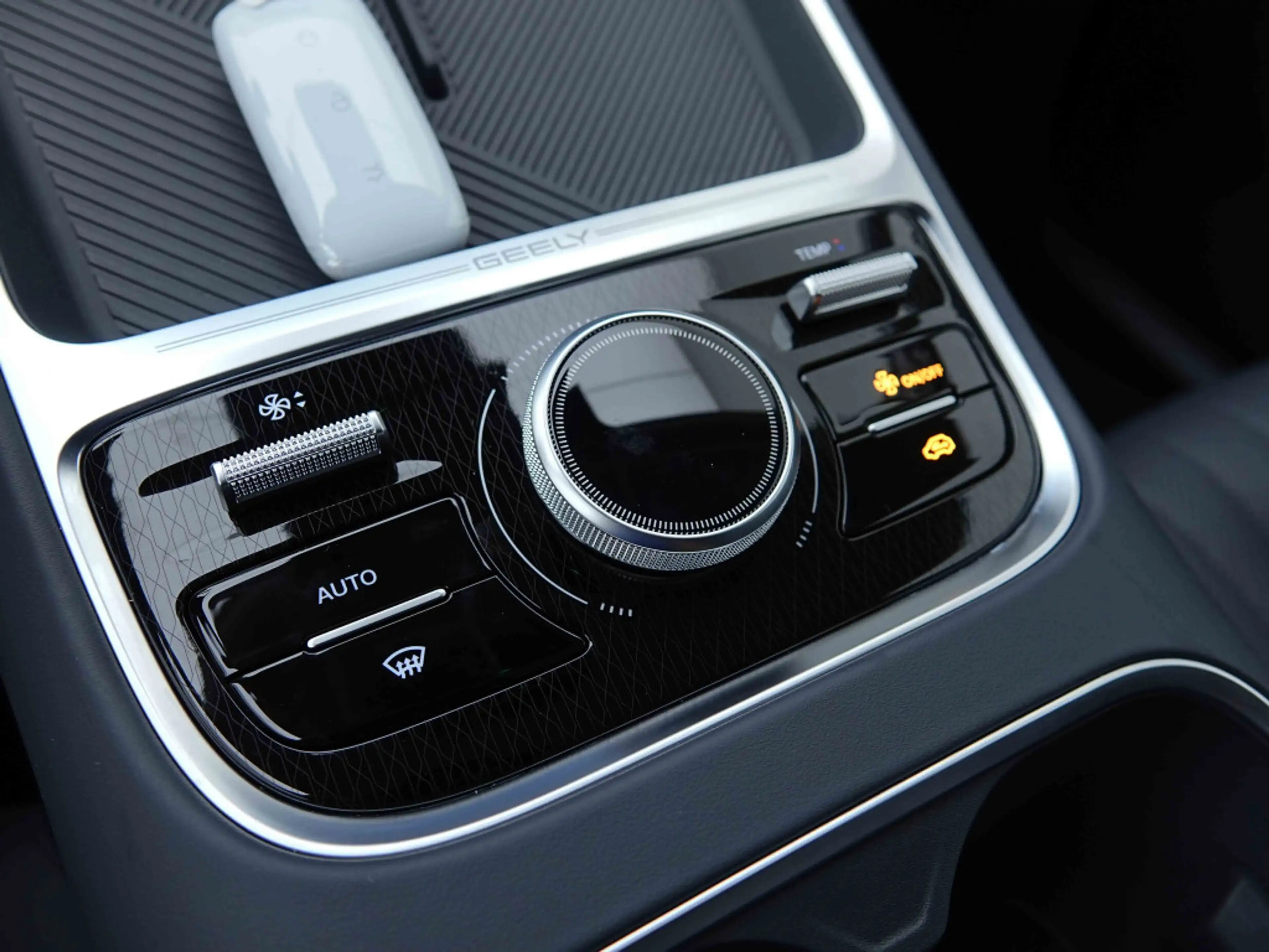 Geely Starray EM-i PHEV 262 Pro Plus+ | 136 KM EV | Leather | Heated Seats | ACC | ALU19 — photo 13