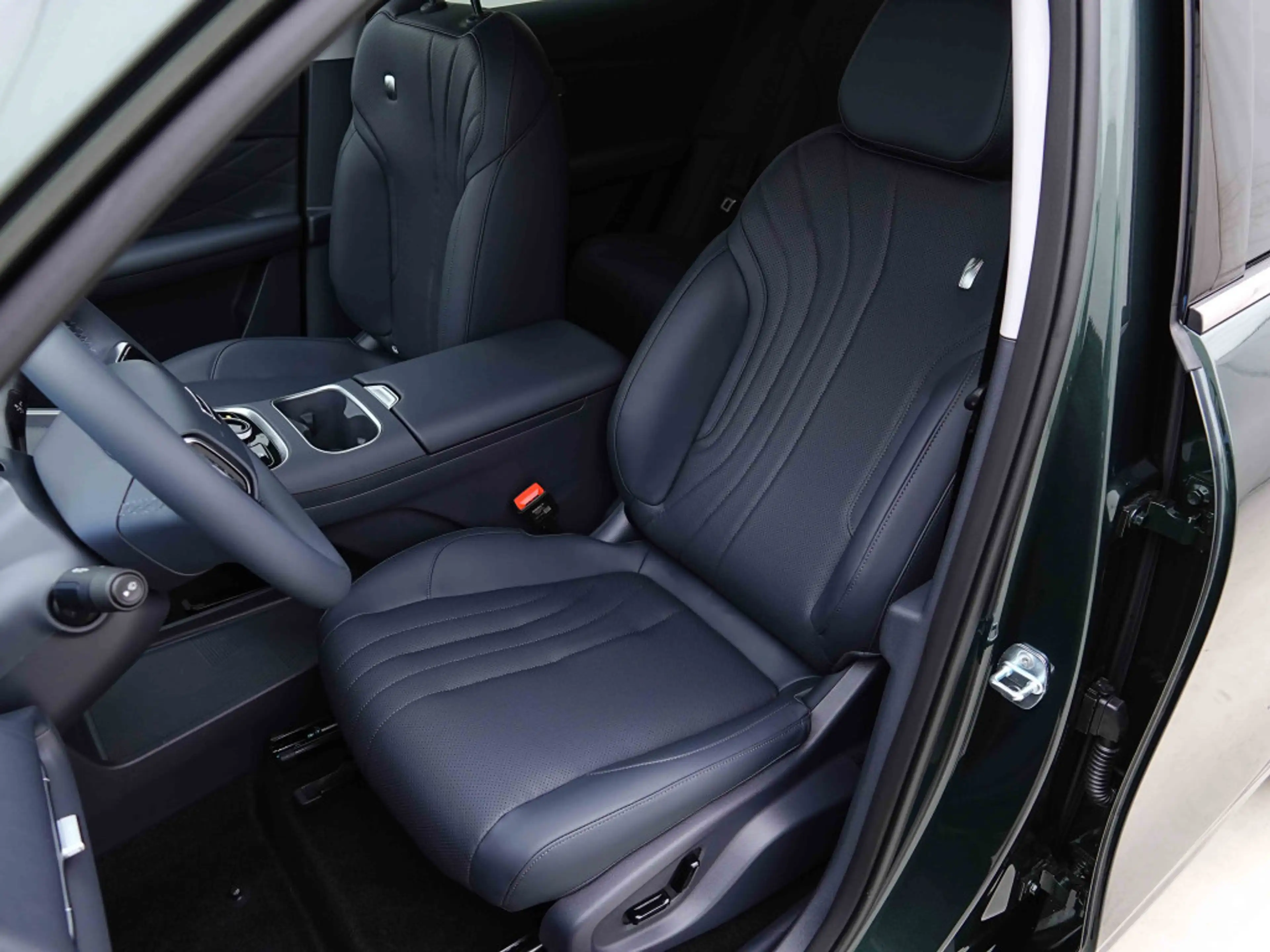 Geely Starray EM-i PHEV 262 Pro Plus+ | 136 KM EV | Leather | Heated Seats | ACC | ALU19 — photo 7