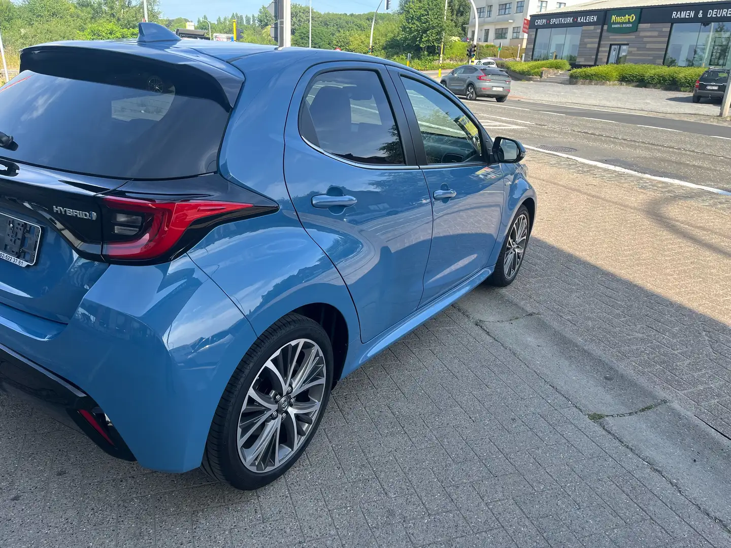 Toyota Yaris Yaris Hybrid 1.5i VVT-i E-CVT Iconic GARANTIE Bleu - 2