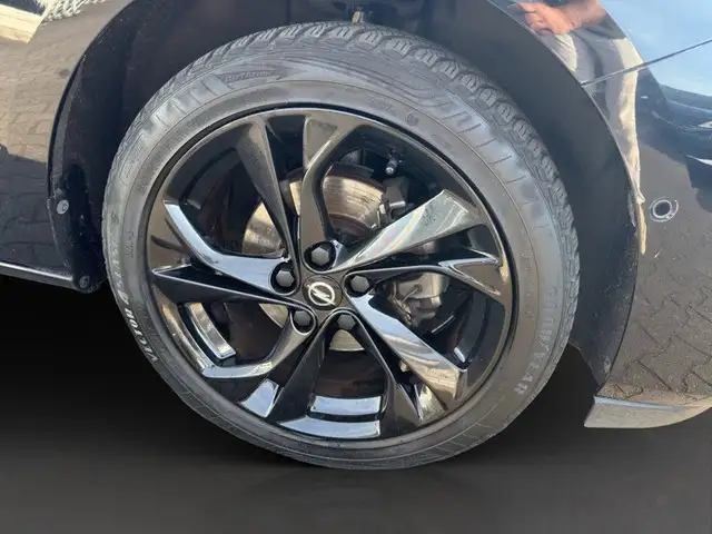 Opel Astra view 7