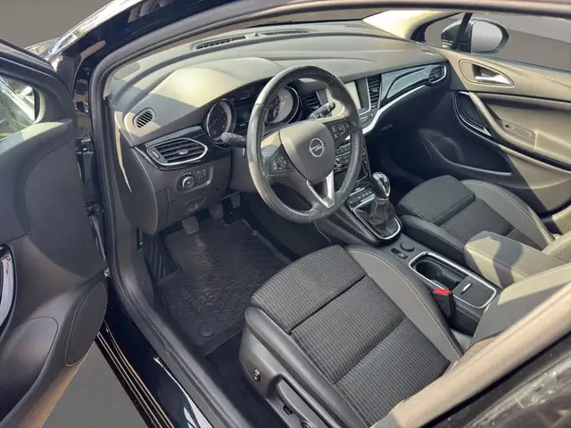 Opel Astra view 15