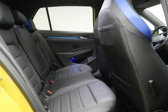 Volkswagen Golf view 9