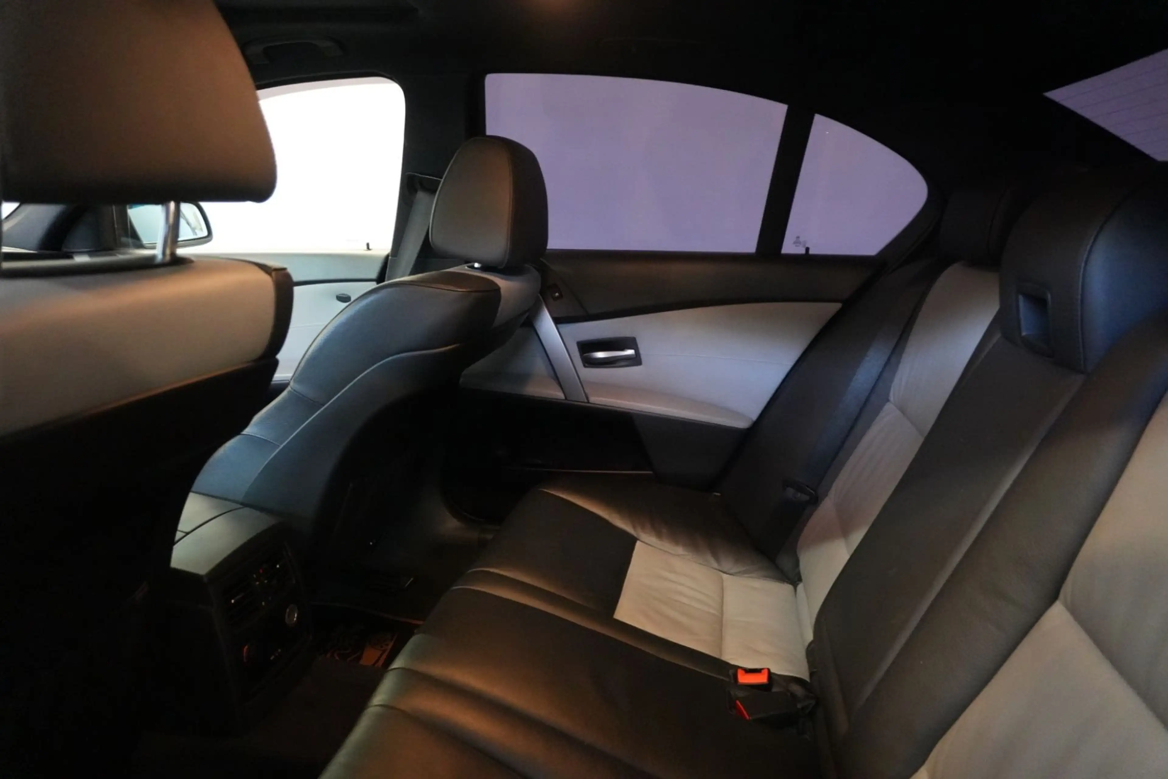 BMW 523 i 2.5 Automatik PDC Xenon Schiebedach — photo 13