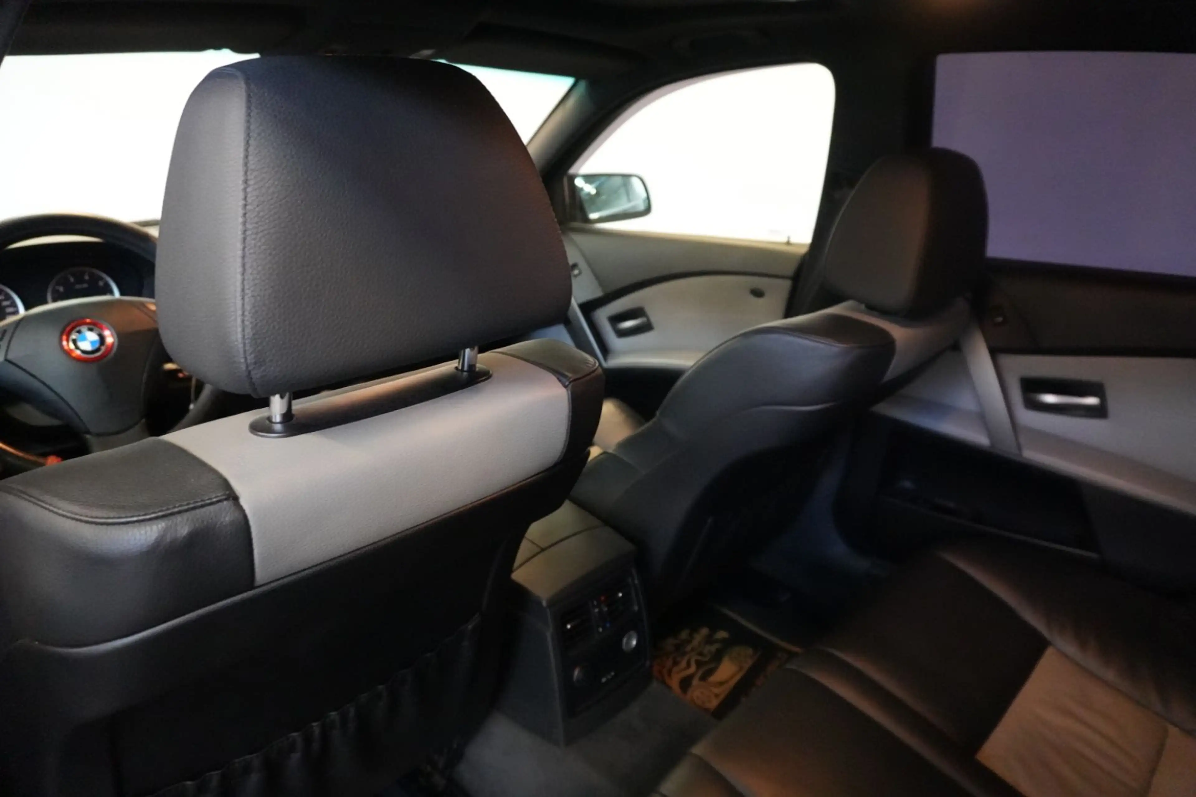 BMW 523 i 2.5 Automatik PDC Xenon Schiebedach — photo 14