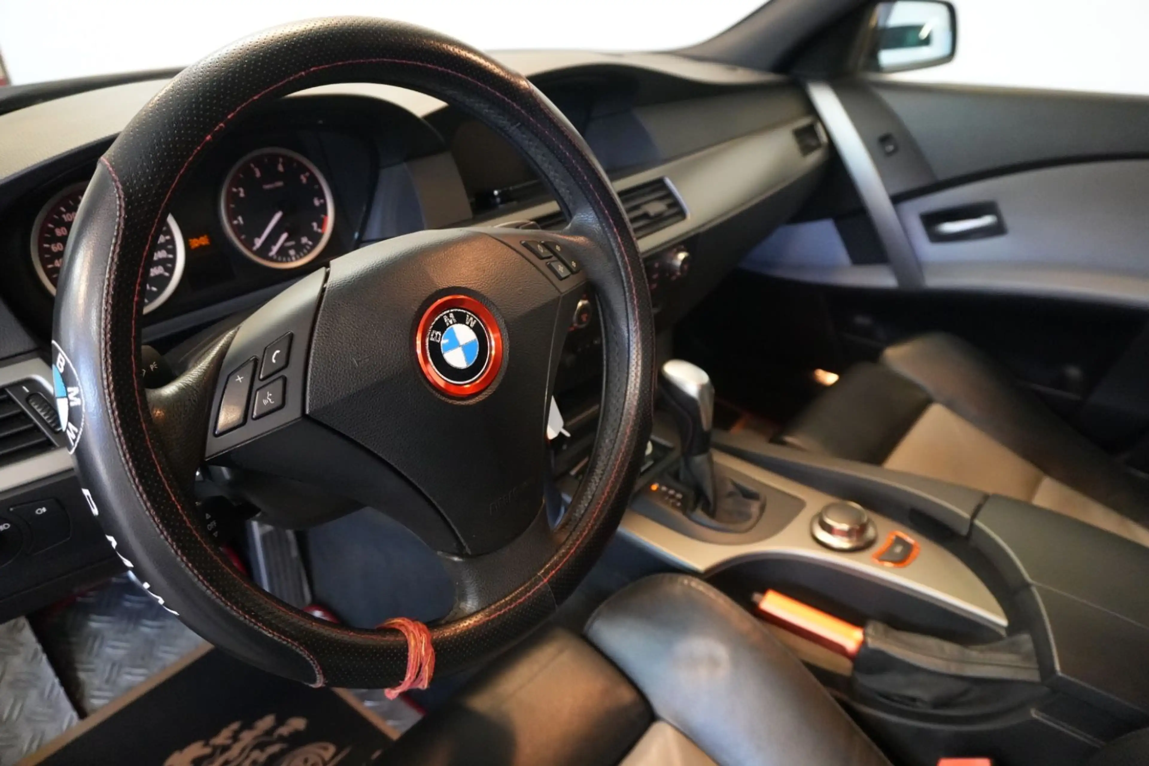BMW 523 i 2.5 Automatik PDC Xenon Schiebedach — photo 10
