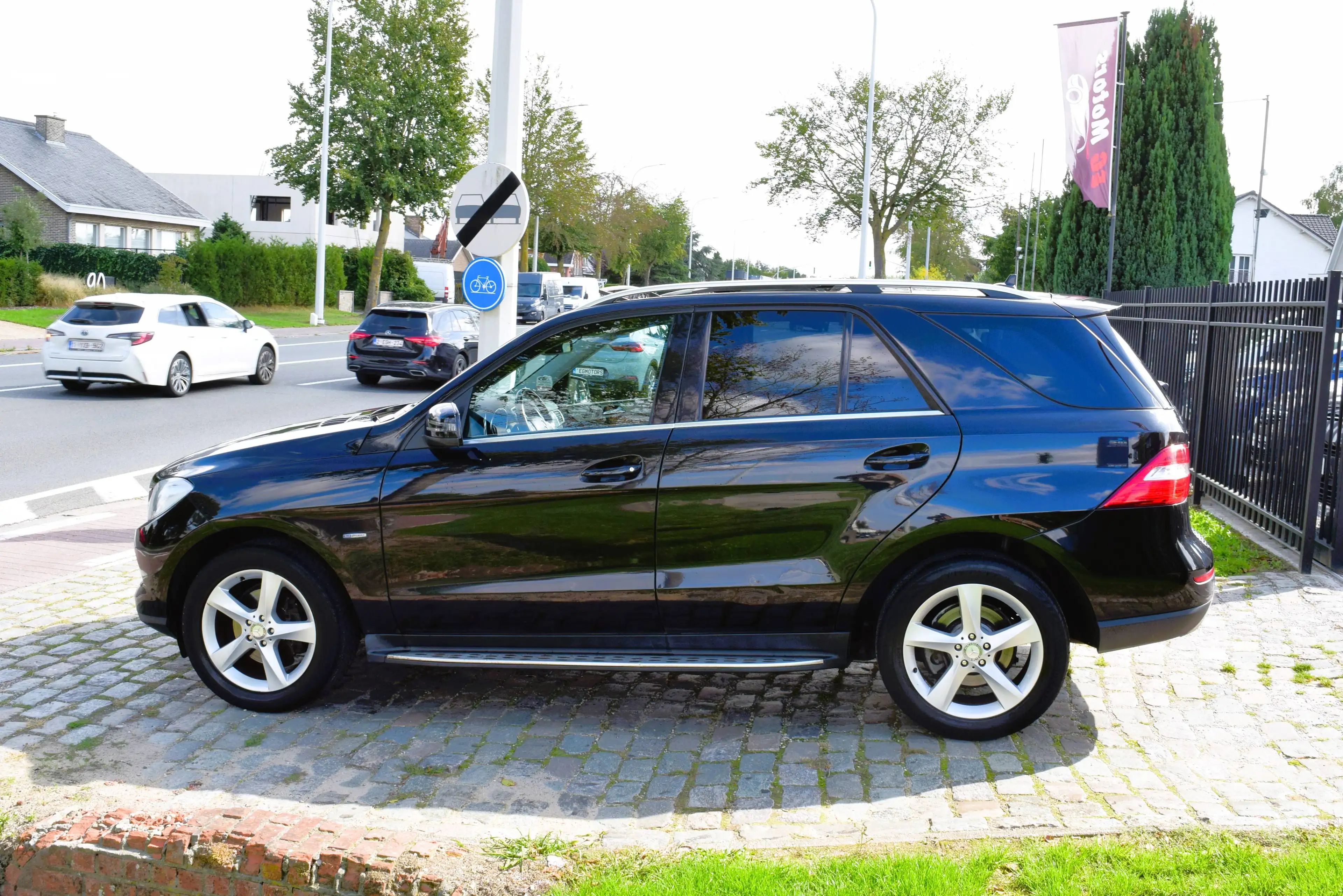 Mercedes-Benz ML 250 BlueTEC/4-Matic/FULL OPTIE/EURO6/HISTORY — photo 2