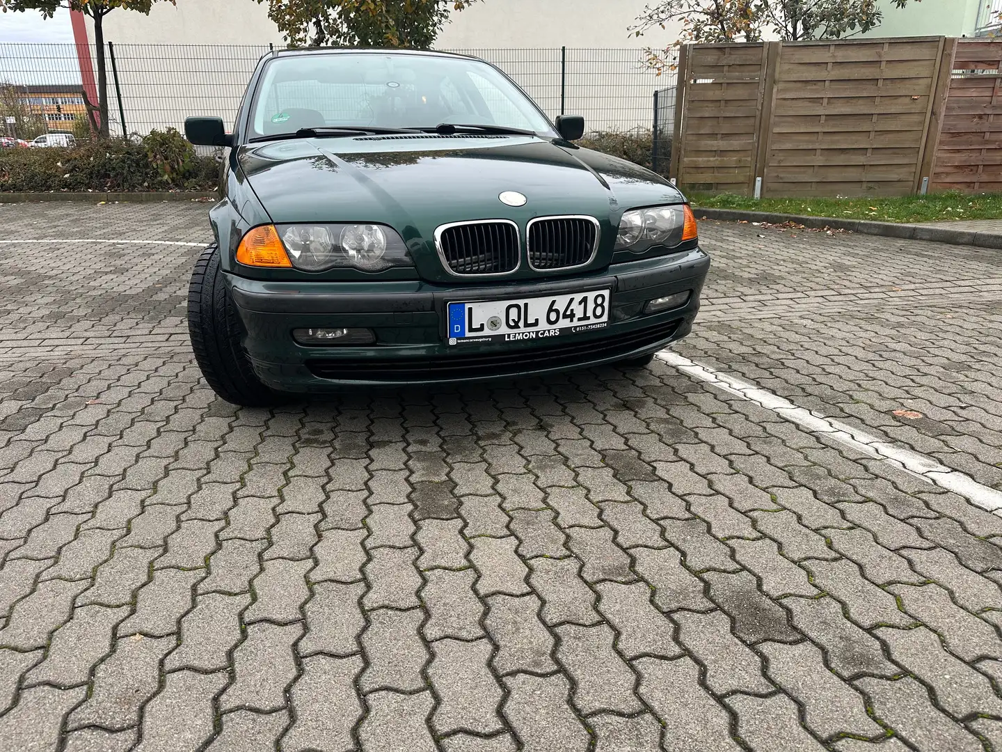 BMW 318 318i Grün - 1