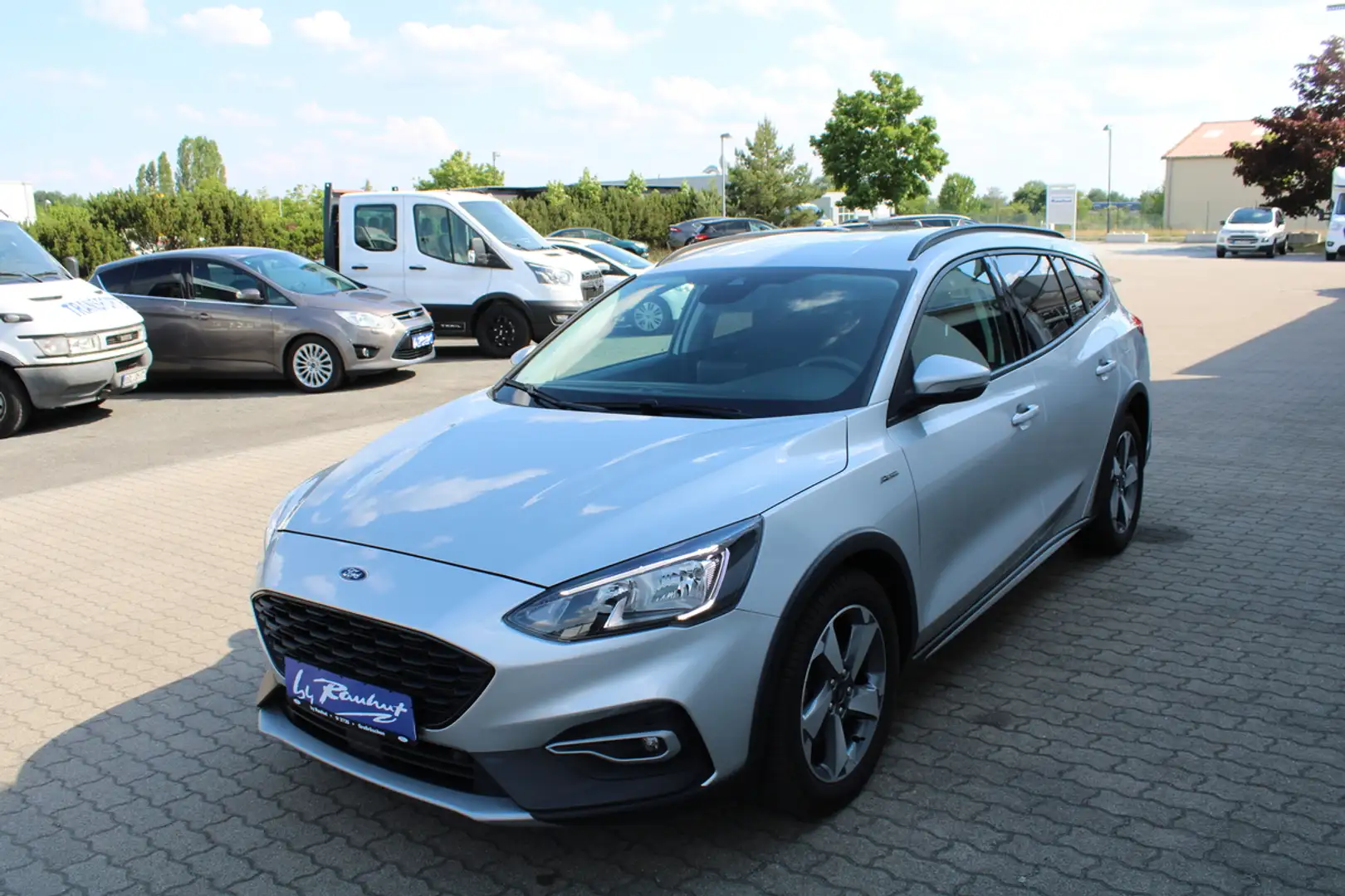 Ford Focus 1.0 EcoBoost Active (EURO 6d-Temp) Silber - 1