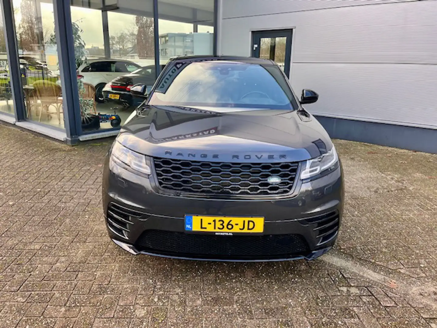 Land Rover Range Rover Velar 3.0 V6 300PK | 22 INCH| PANO | HSE R-DYNAMIC Grau - 2