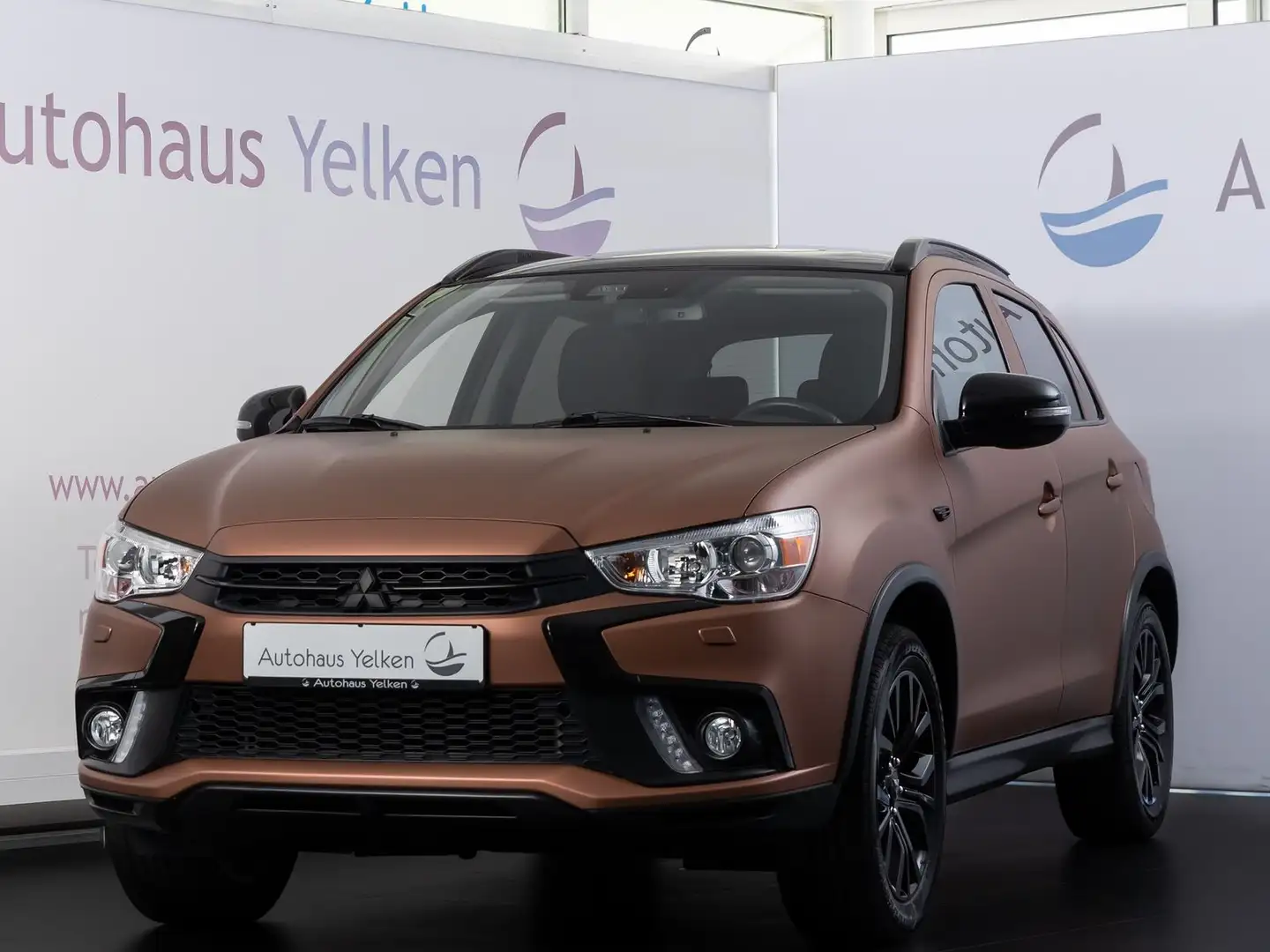 Mitsubishi ASX 1.6 Edition+ *XENON*RFK*TEMP*DAB Zwart - 1