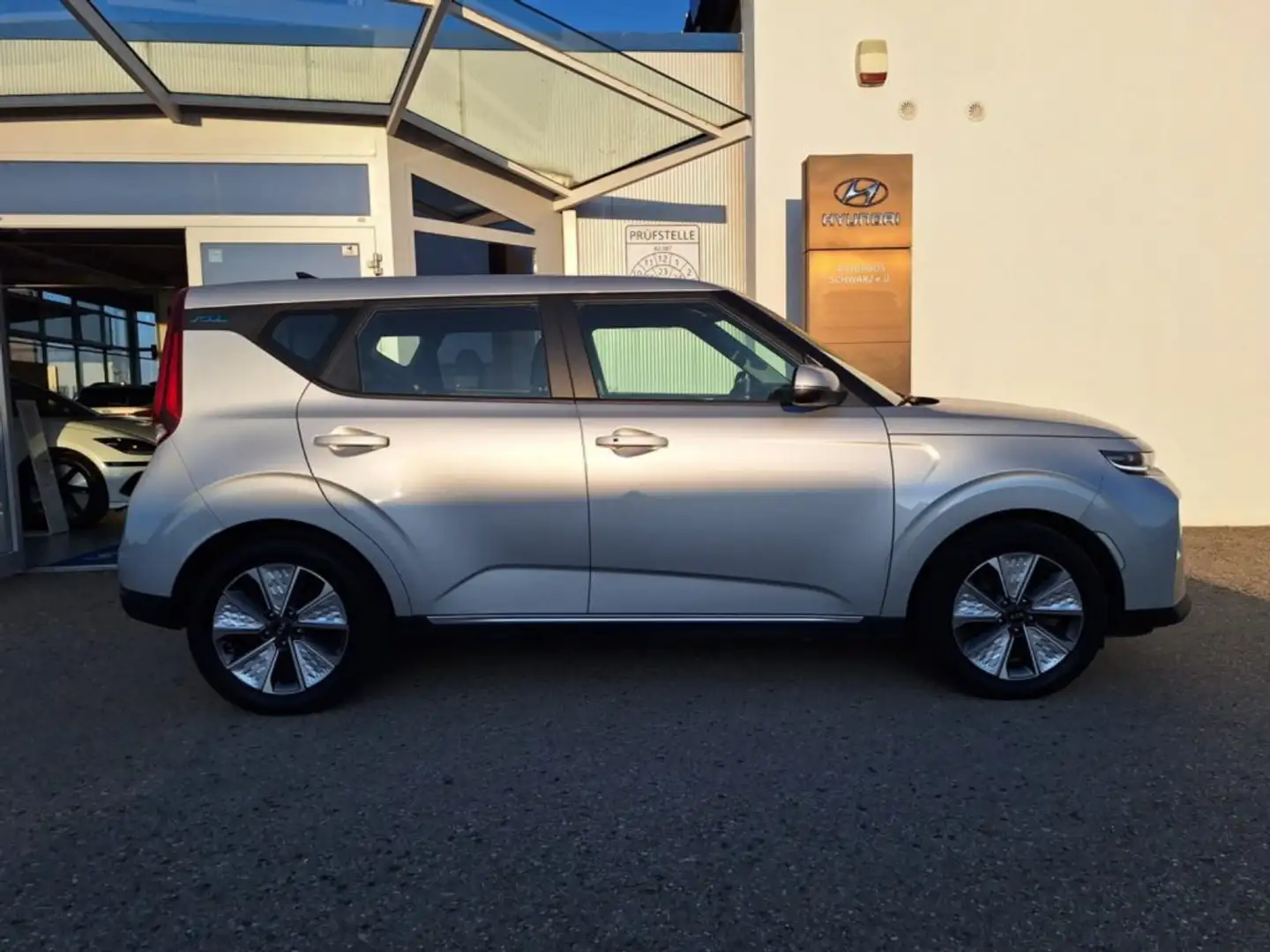 Kia Soul E-Soul 64kWh Silber Argent - 2