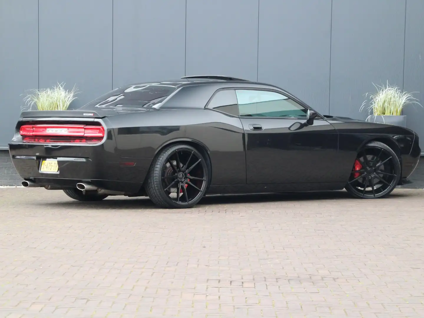 Dodge Challenger SRT8 6.1 HEMI V8 | 22 inch | Sportuitlaat | Negro - 2