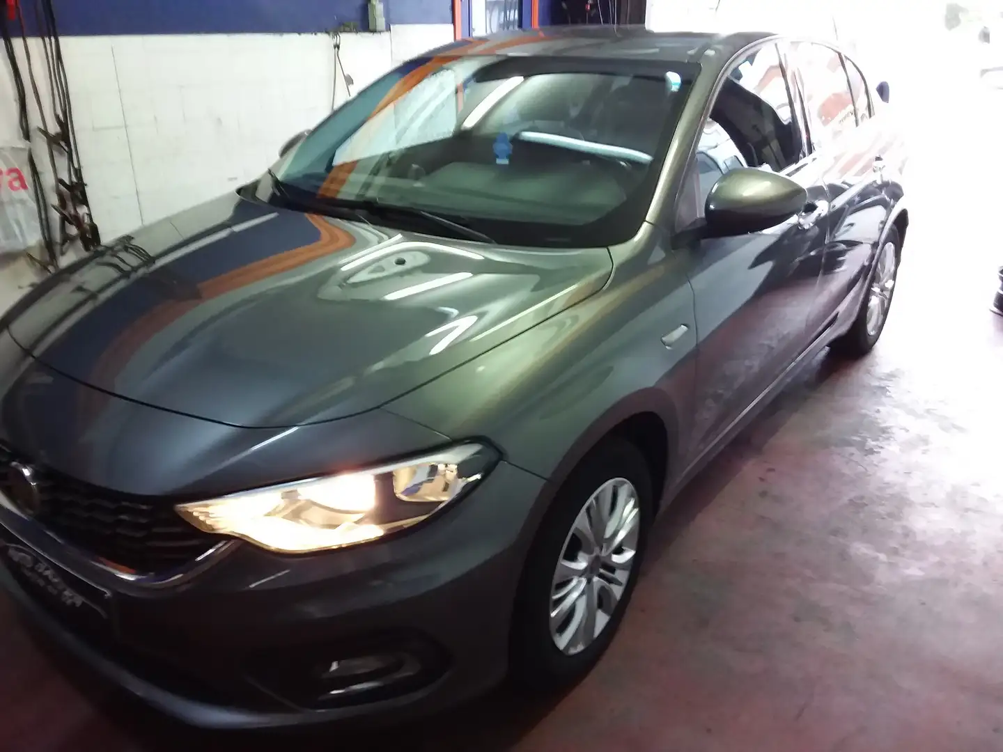 Fiat Tipo 1.4i Opening Edition Gris - 2