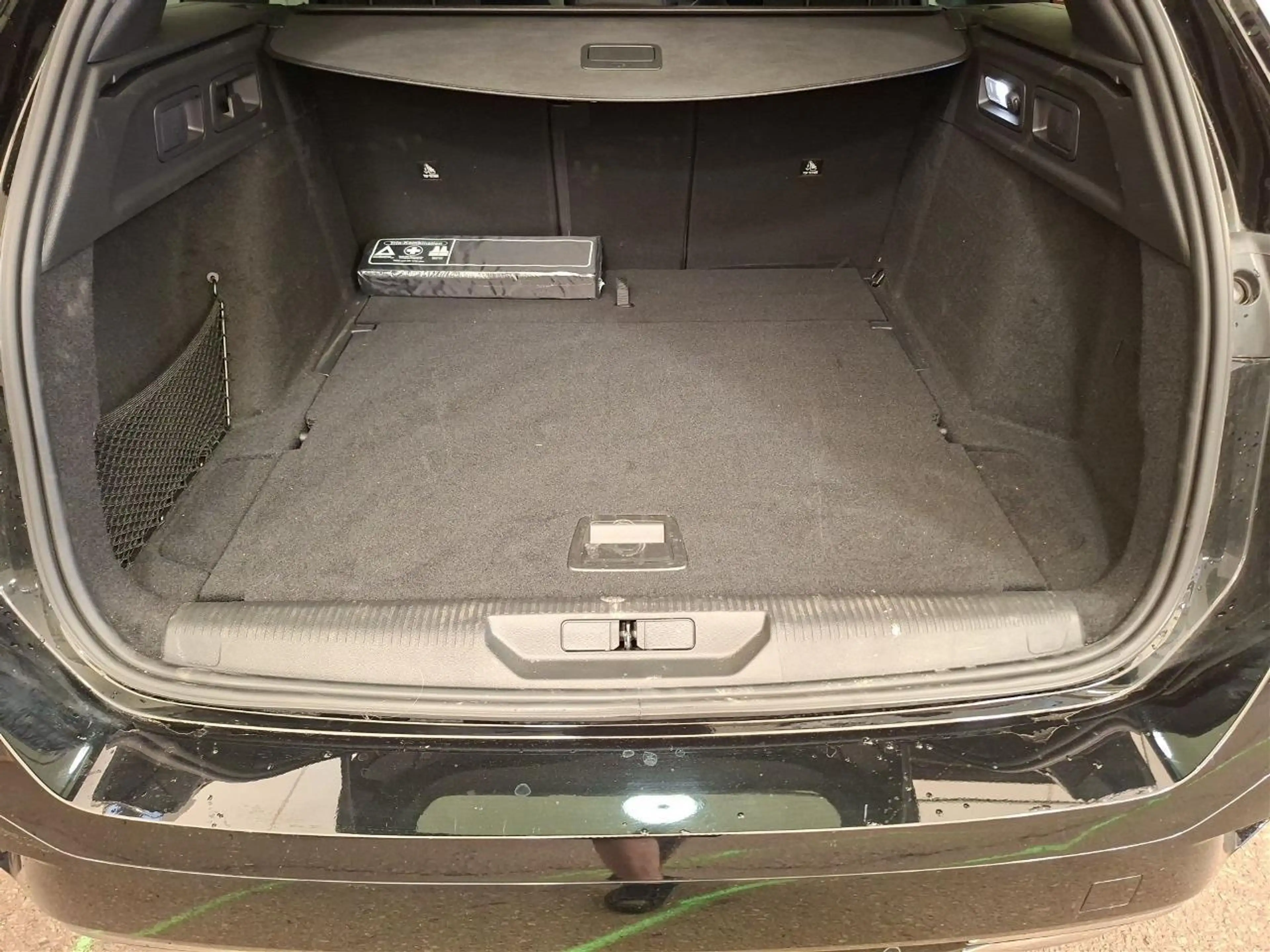 Peugeot 308 1.5 Blue-HDI EAT8*Allure*Navi*360°Kamera*Shz — photo 5