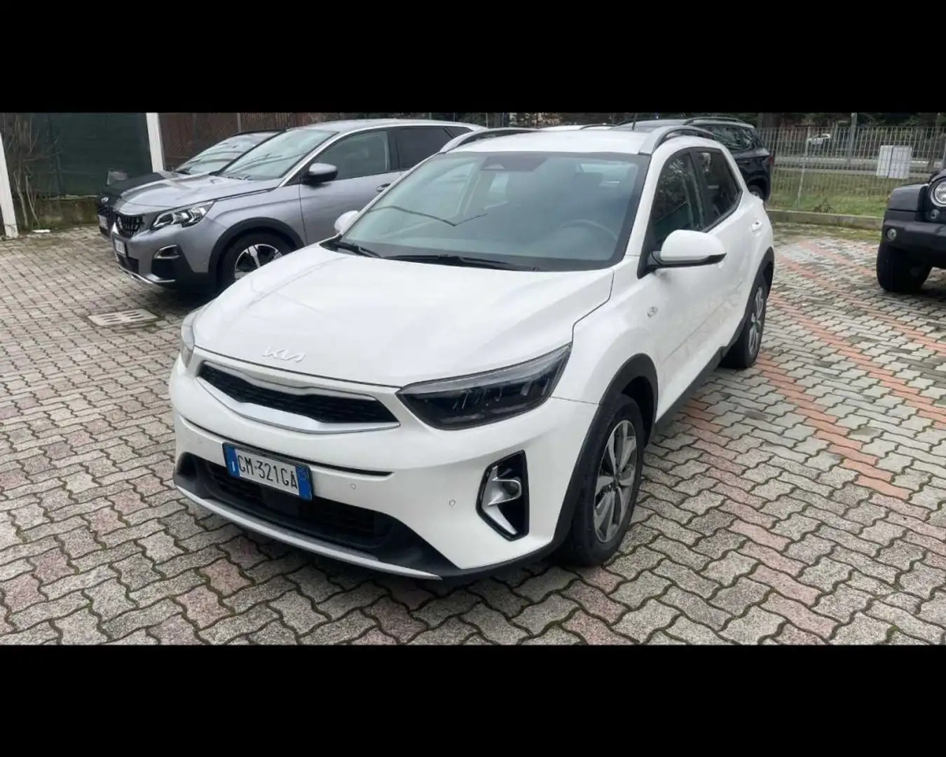 Kia Stonic 1.2 DPI ECO GPL Urban Blanc - 1