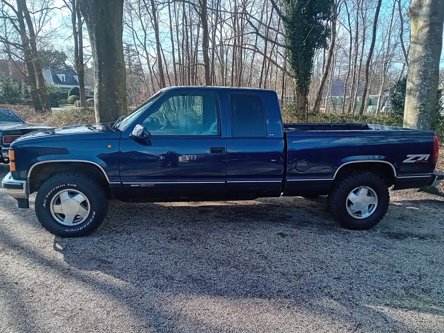 GMC Sierra - 2