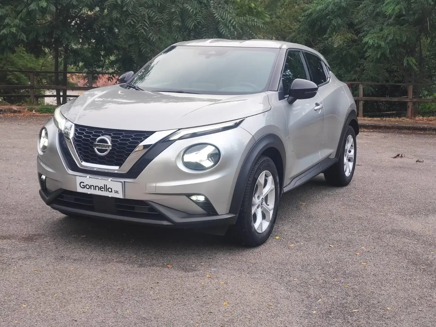 Nissan Juke 1.0 dig-t N-Connecta 117cv dct Argento - 2
