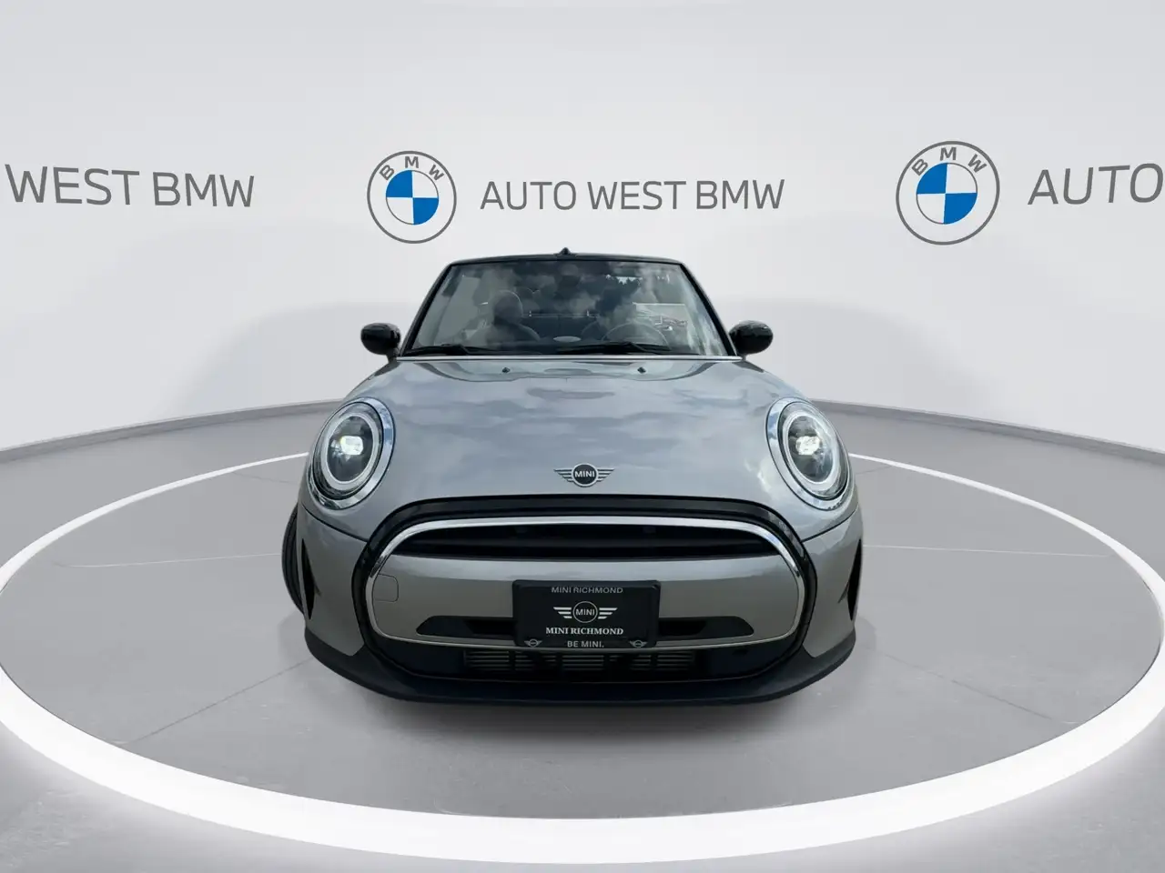 MINI Convertible снимка MINI Convertible