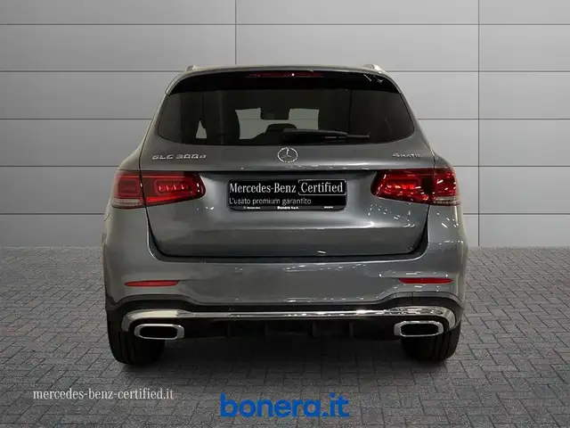 Mercedes-Benz 300 view 4