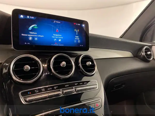 Mercedes-Benz 300 view 12